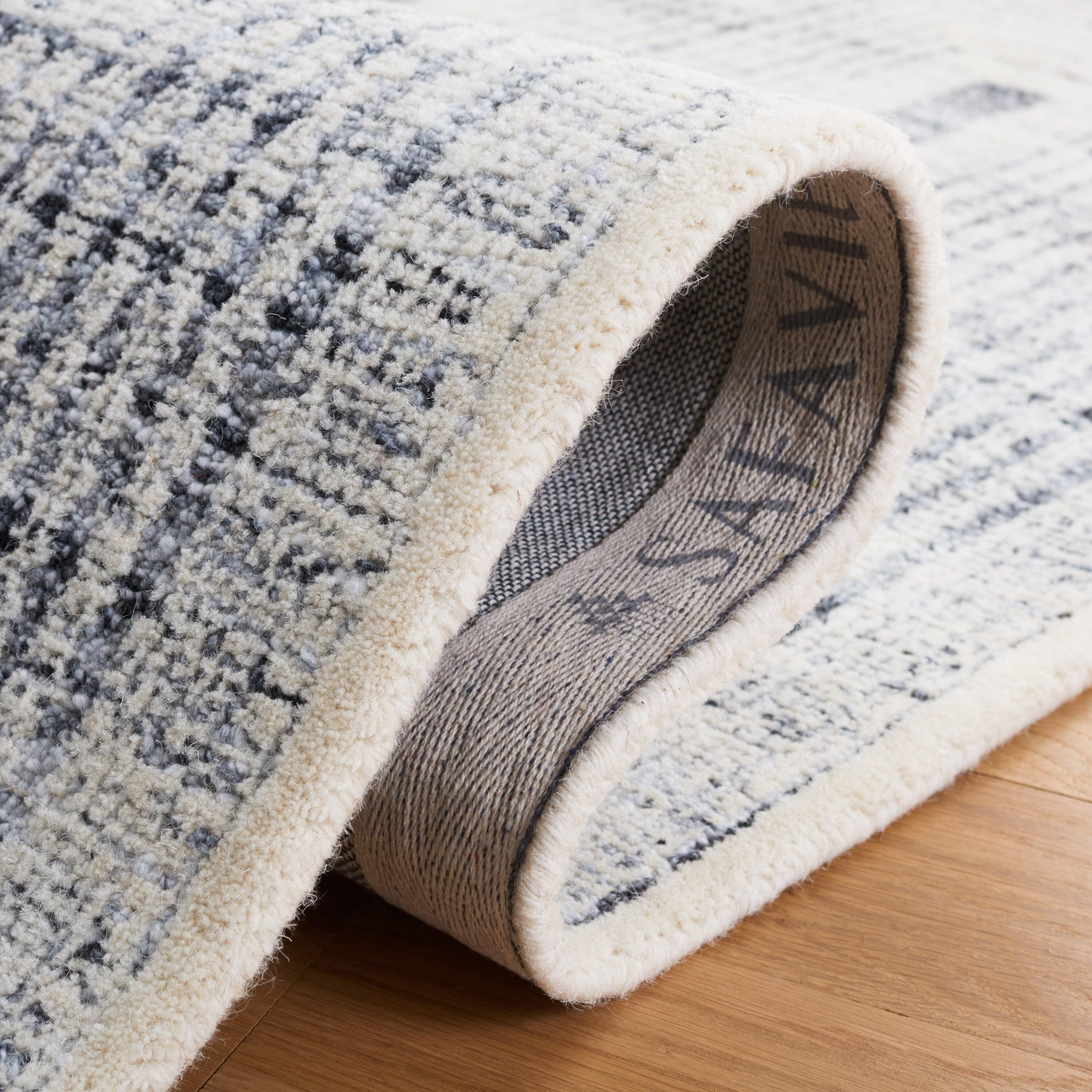Metro MET991 Hand Tufted Indoor Area Rug - Light Grey/Ivory - 5'x8' - Safavieh