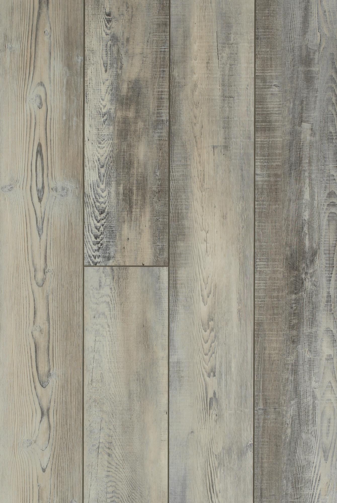 Unshakable HD Plus 7" x 48" x 8mm Oak Luxury Vinyl Plank