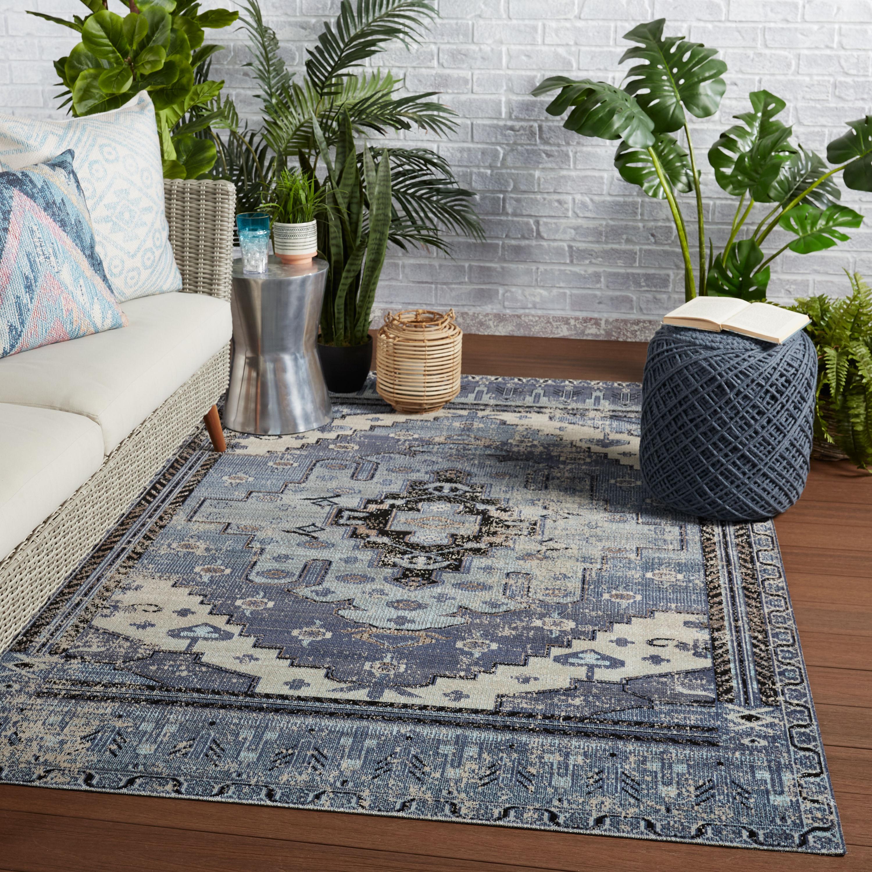 Steelside™ Haden Oriental Indoor / Outdoor Rug