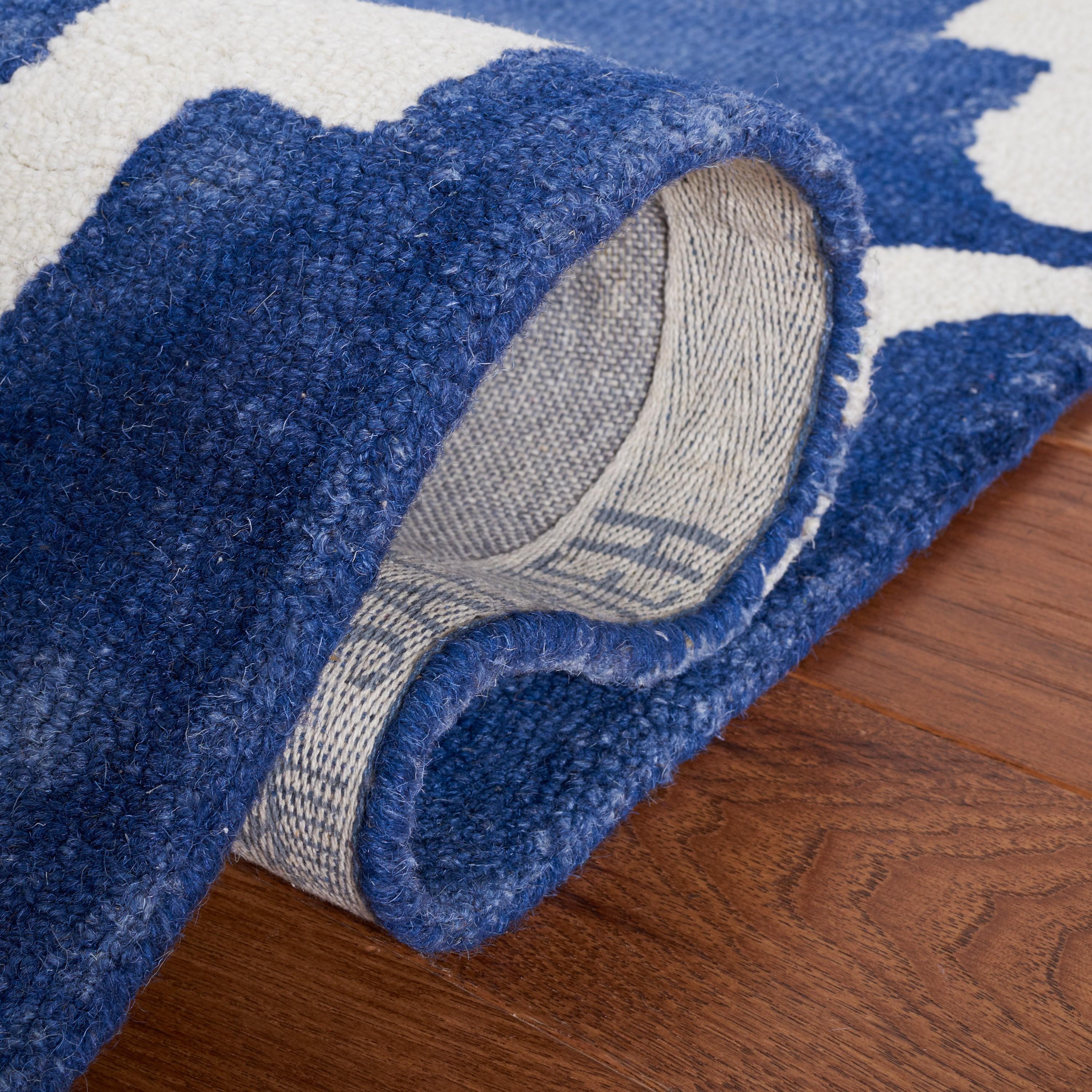 Dip Dye DDY536 Hand Tufted Accent Rug - Navy/Ivory - 2'6"x4' - Safavieh.