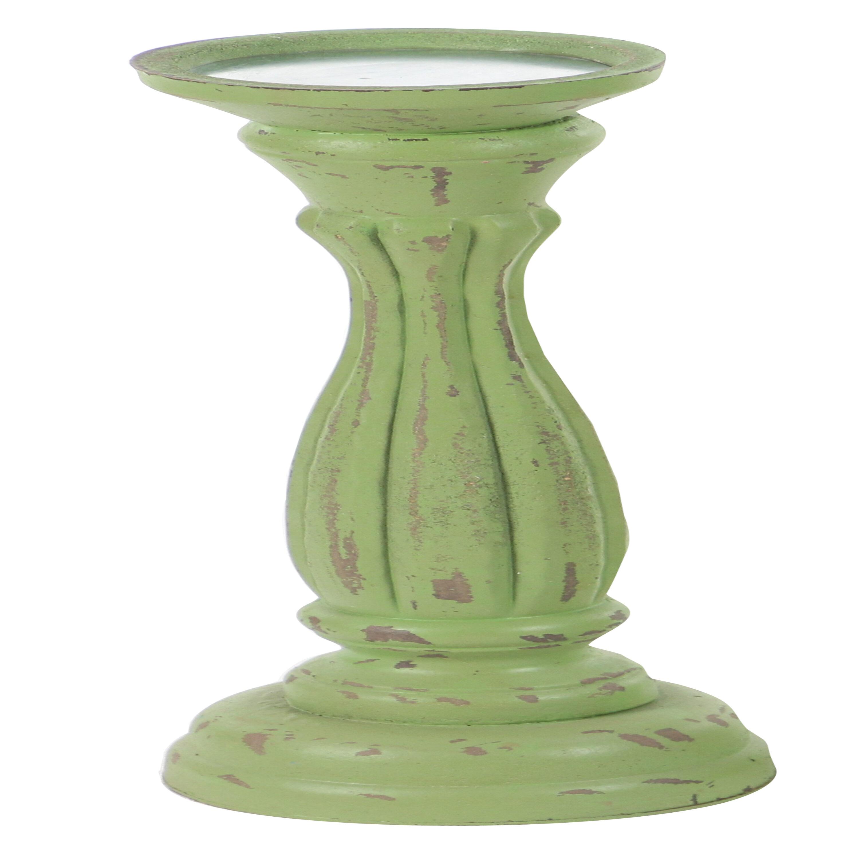 DecMode 3 Candle Green Wooden Distressed Turned Pillar Candle Holder, Set of 3