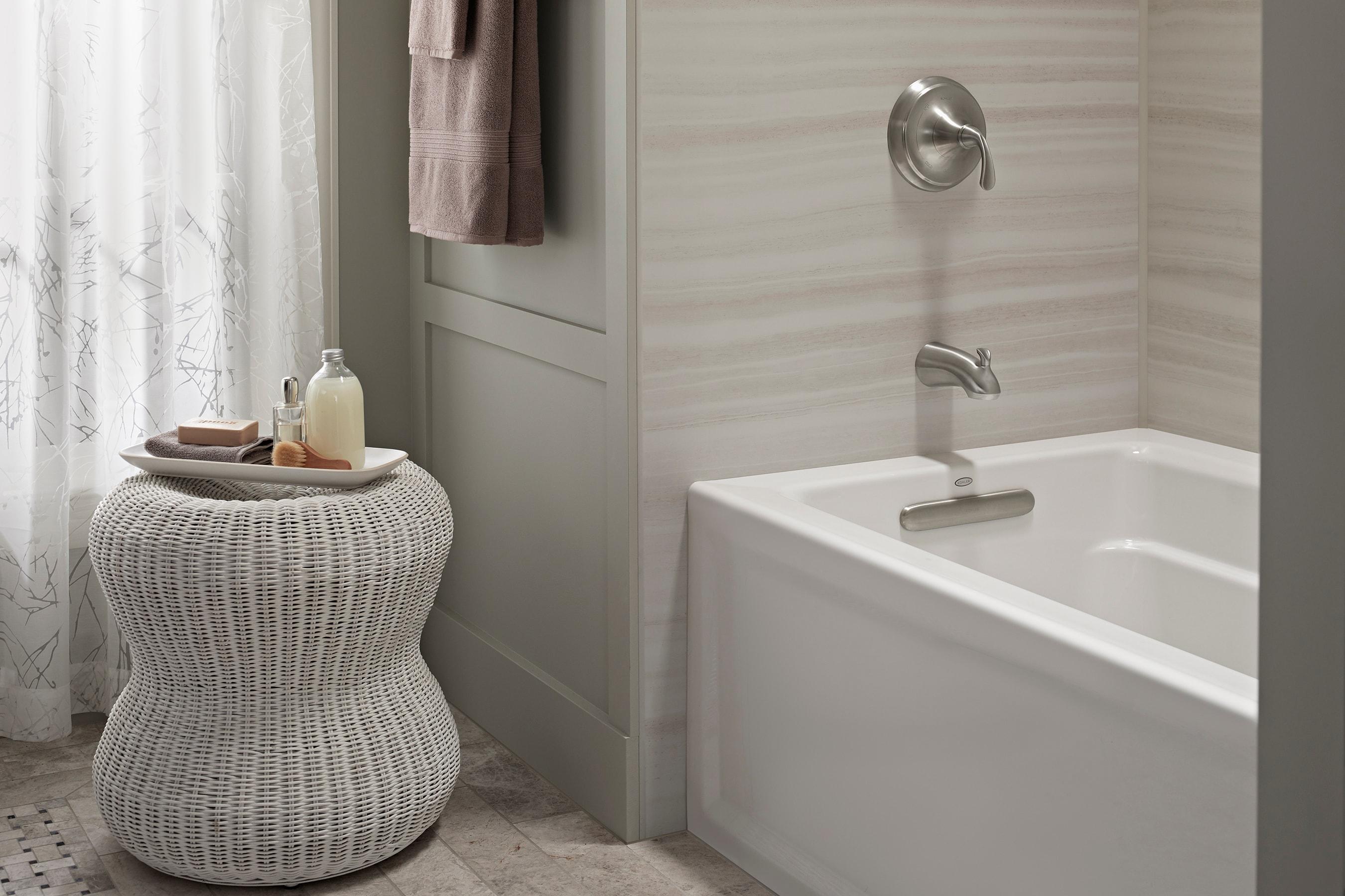Archer® 60" x 32" Acrylic Alcove Soaking Bathtub with Comfort Depth