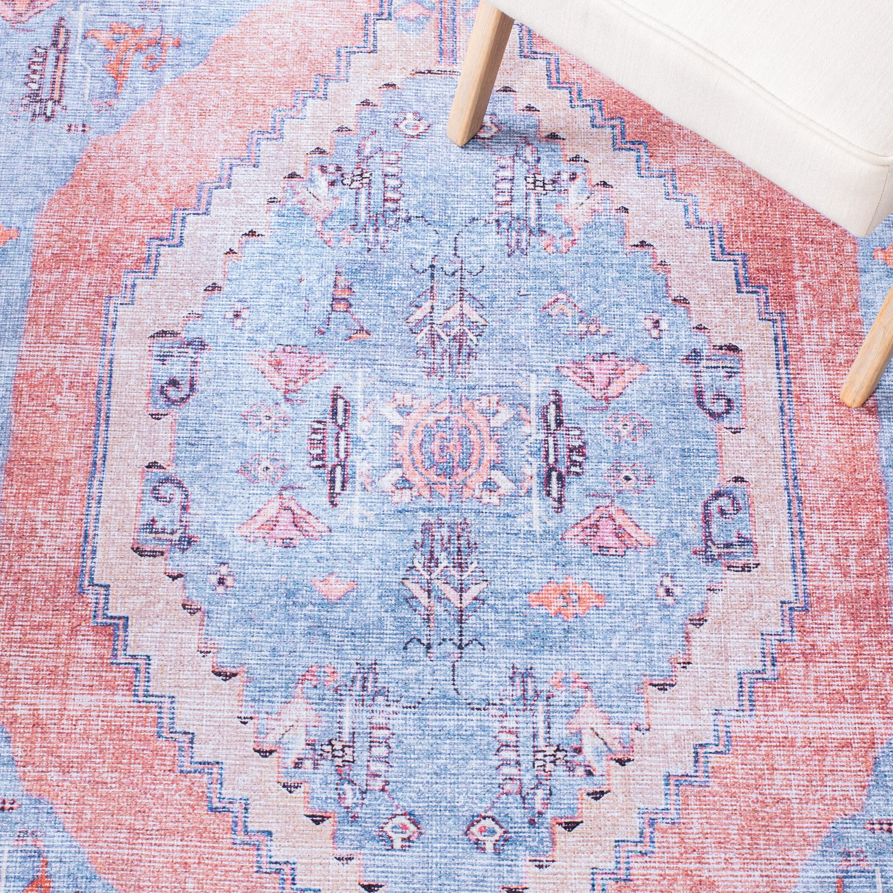 SAFAVIEH Serapi Teague Traditional Machine Washable Area Rug, Light Blue/Beige, 5'3" X 7'7"