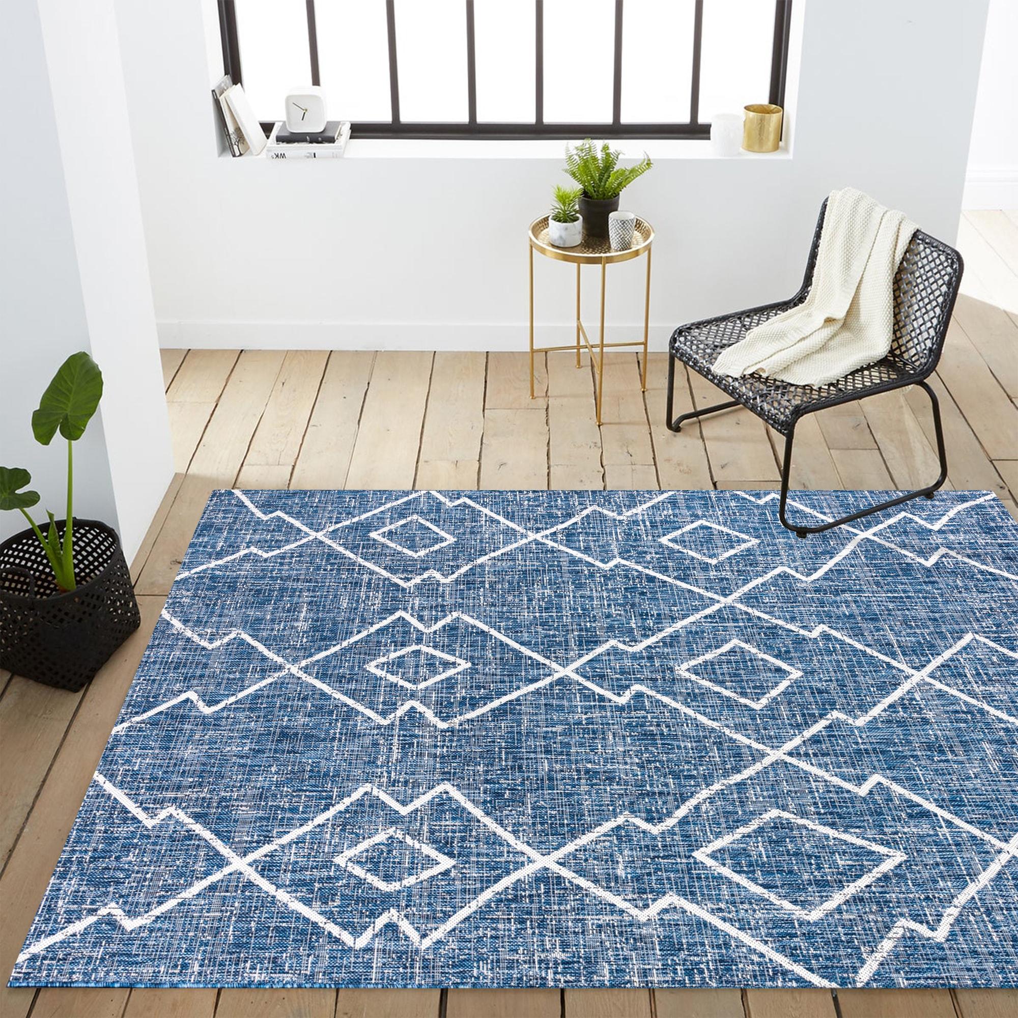 4'x6' Carwa  Diamond Trellis Indoor/Outdoor Area Rug, Blue/Ivory - JONATHAN Y