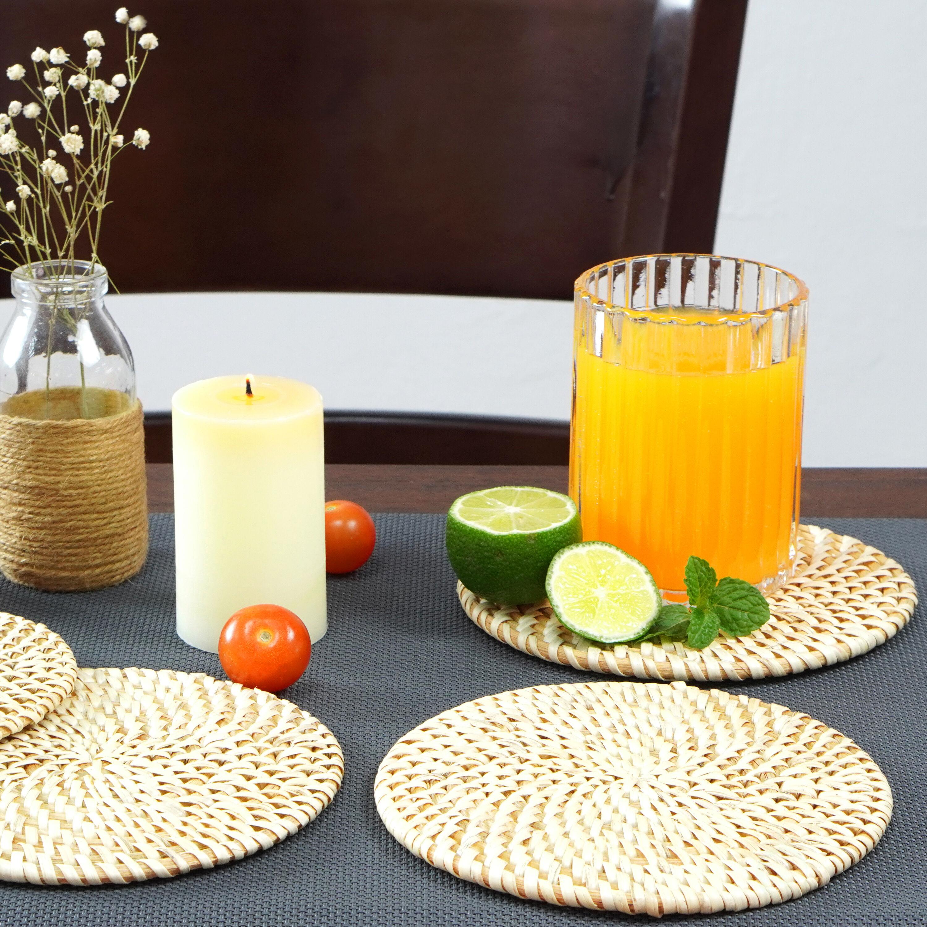 Vintiquewise Set of 4 Decorative Round 5.25'' Natural Woven Handmade Rattan Placemats