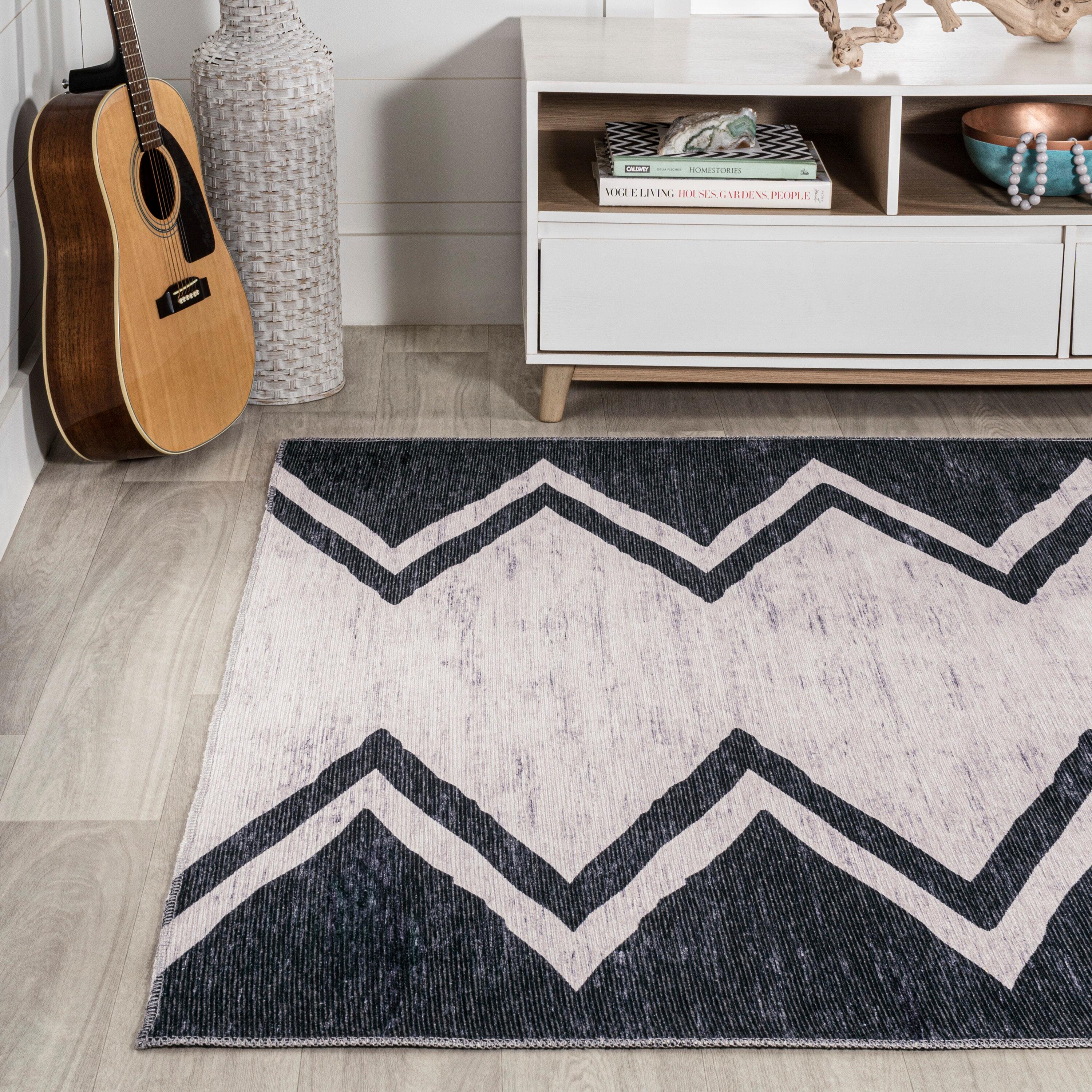 3' x 5' Siksak Modern Chevron Border Machine-Washable Area Rug, Ivory/Black - JONATHAN Y