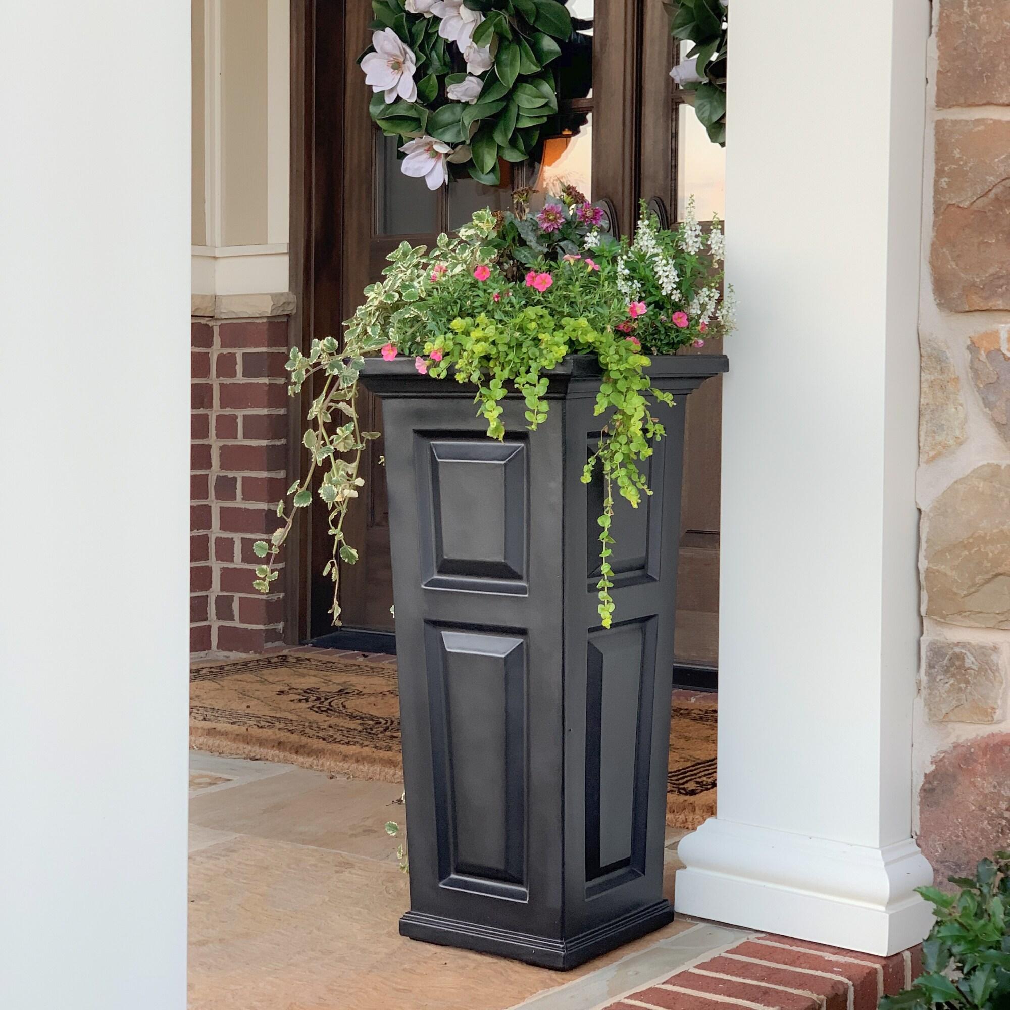 Mayne Inc. Nantucket Pot Planter