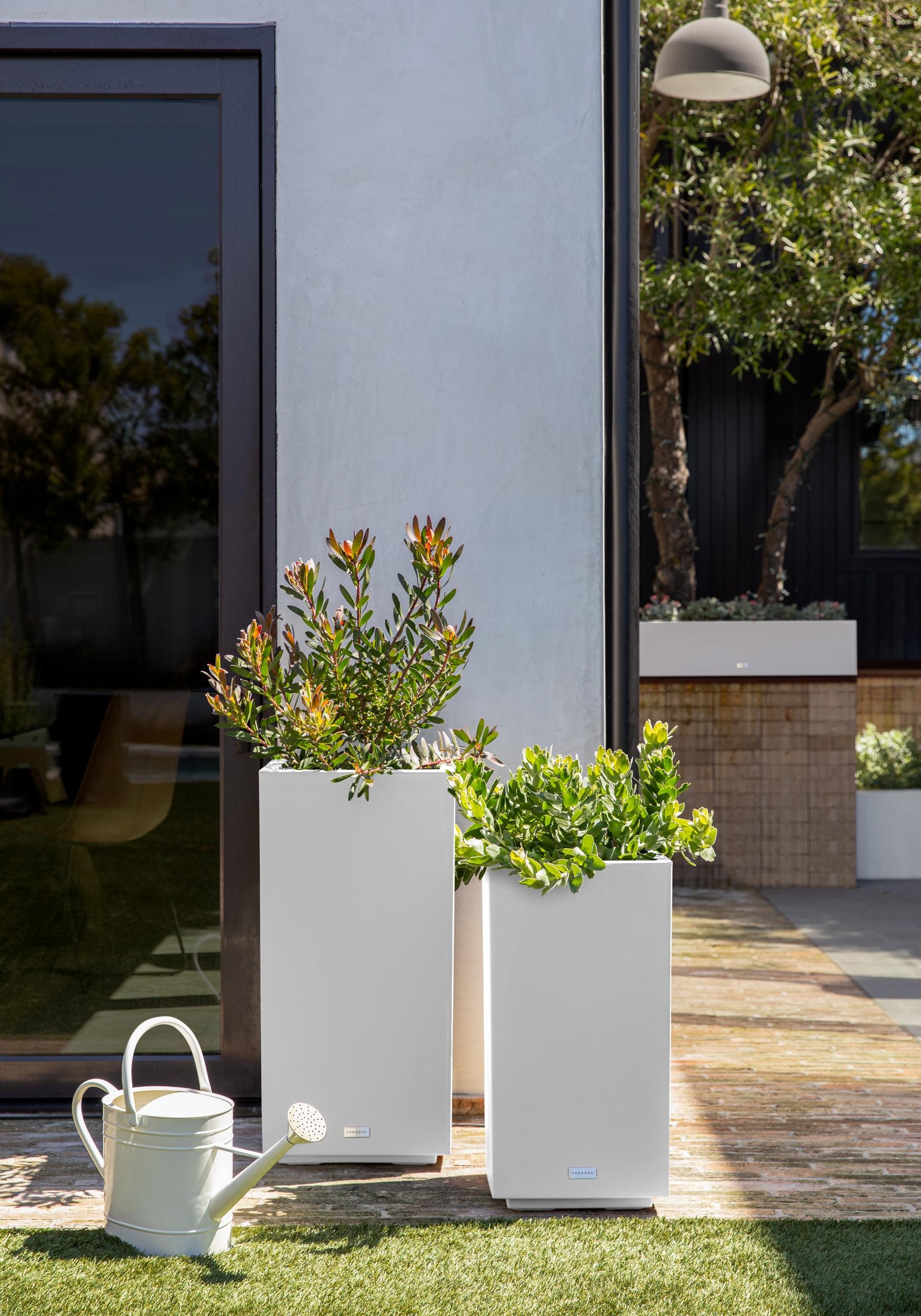 Veradek Block Series Pedestal Planter