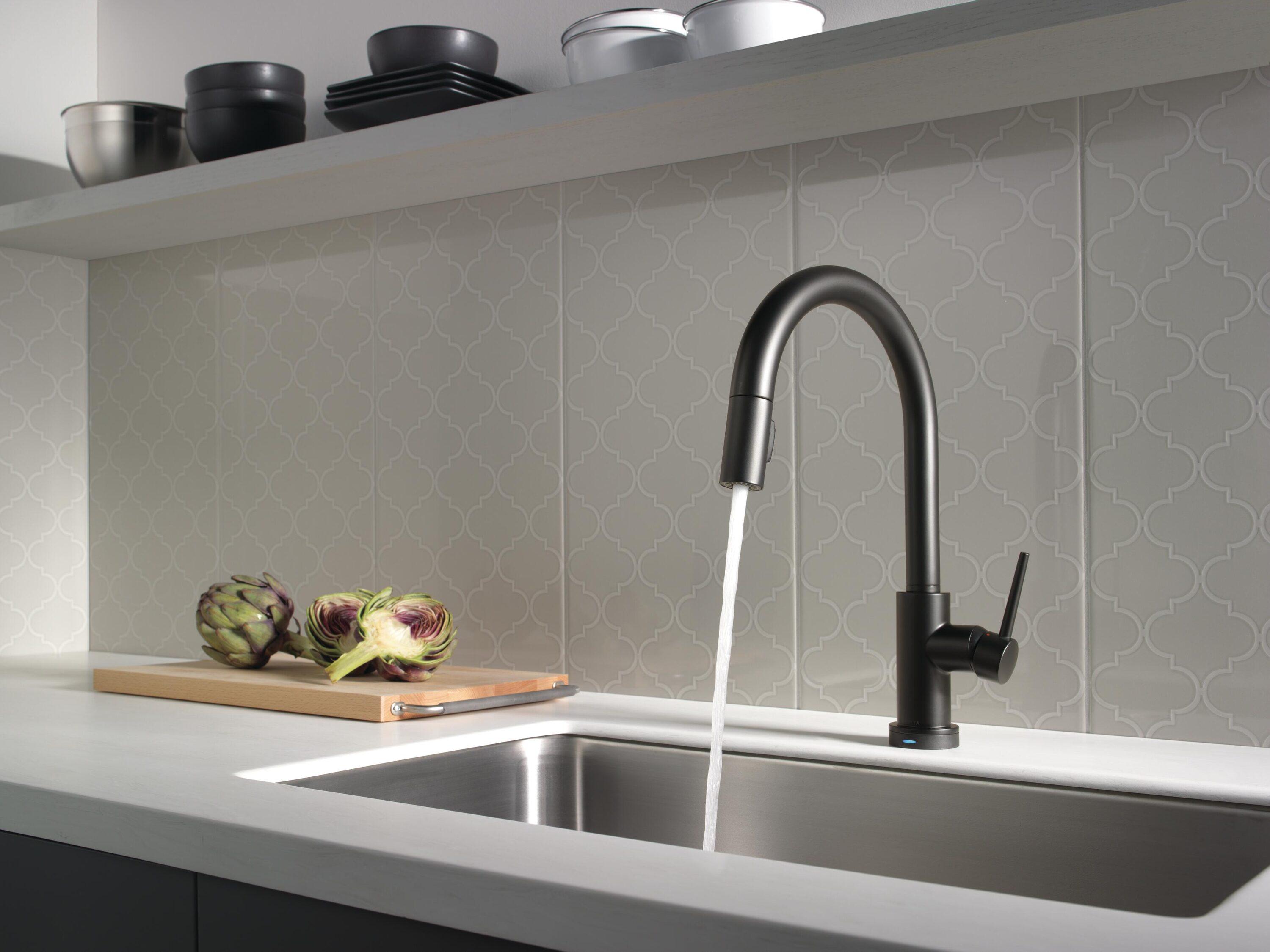 Trinsic Pull Down Sprayer Touch and Voice Control Kitchen Sink Faucet, Touch Control Kitchen Faucet