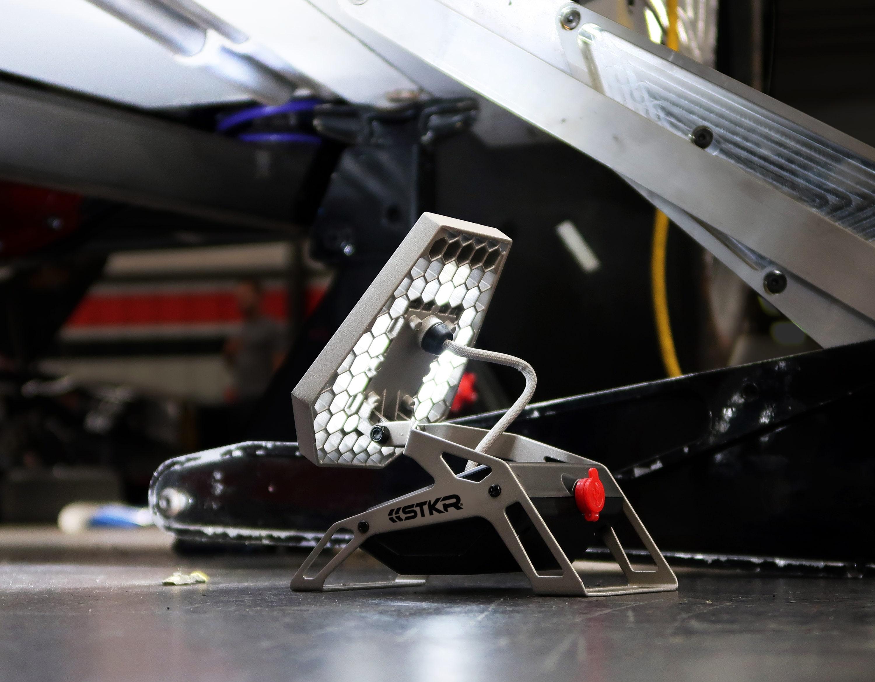 STKR Concepts 6.4'' Battery Powered Integrated LED Work Light