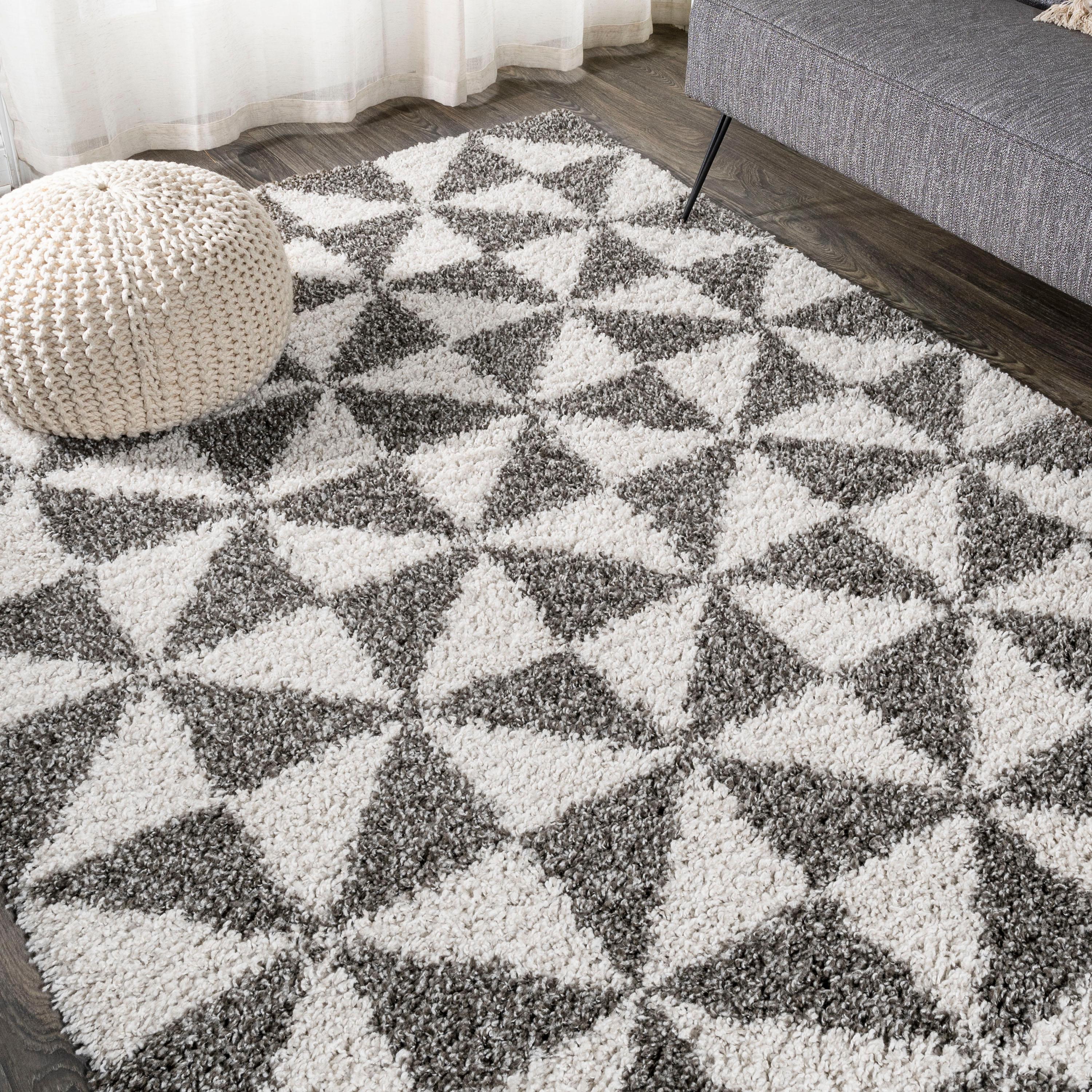 4'x6' Alcudia Geometric Shag Area Rug, Beige/Dark Gray - JONATHAN Y