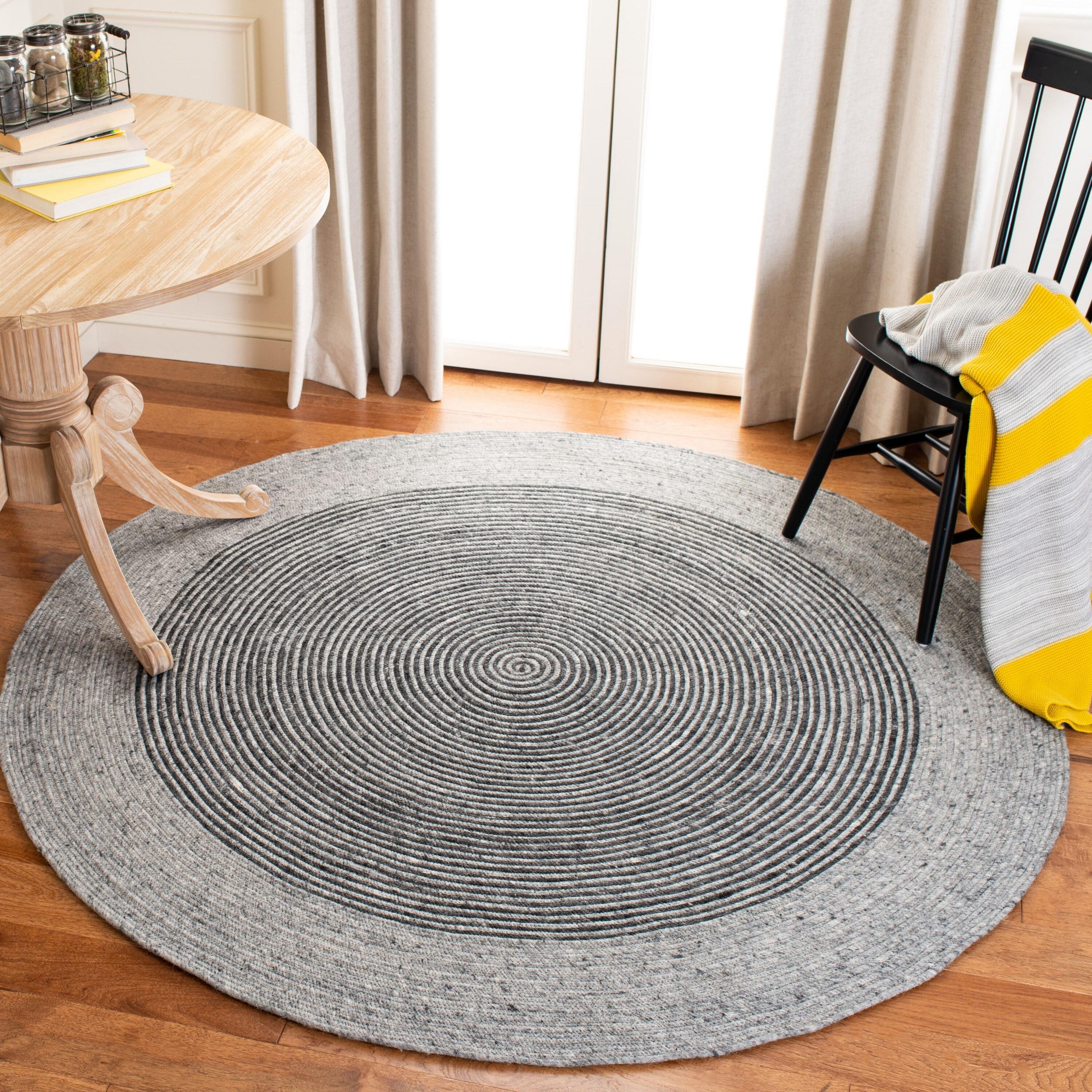Braided BRD904 Hand Woven Indoor Accent Rug - Grey/Black - 3' Round - Safavieh