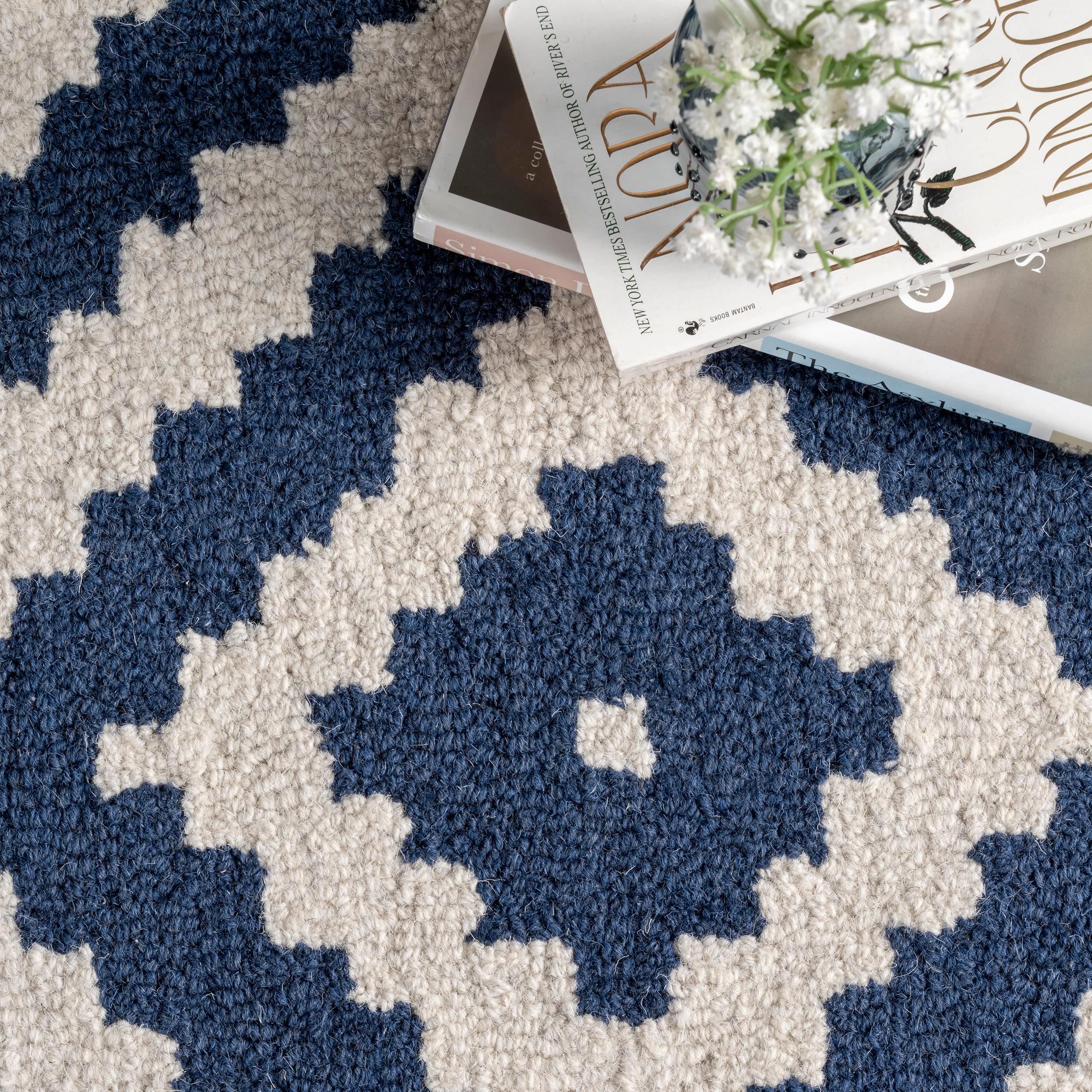 Nuloom Kellee Geometric 3x5 Wool Accent Indoor Area Rug for Living Room Bedroom Dining Room Entryway Kitchen, Navy/White