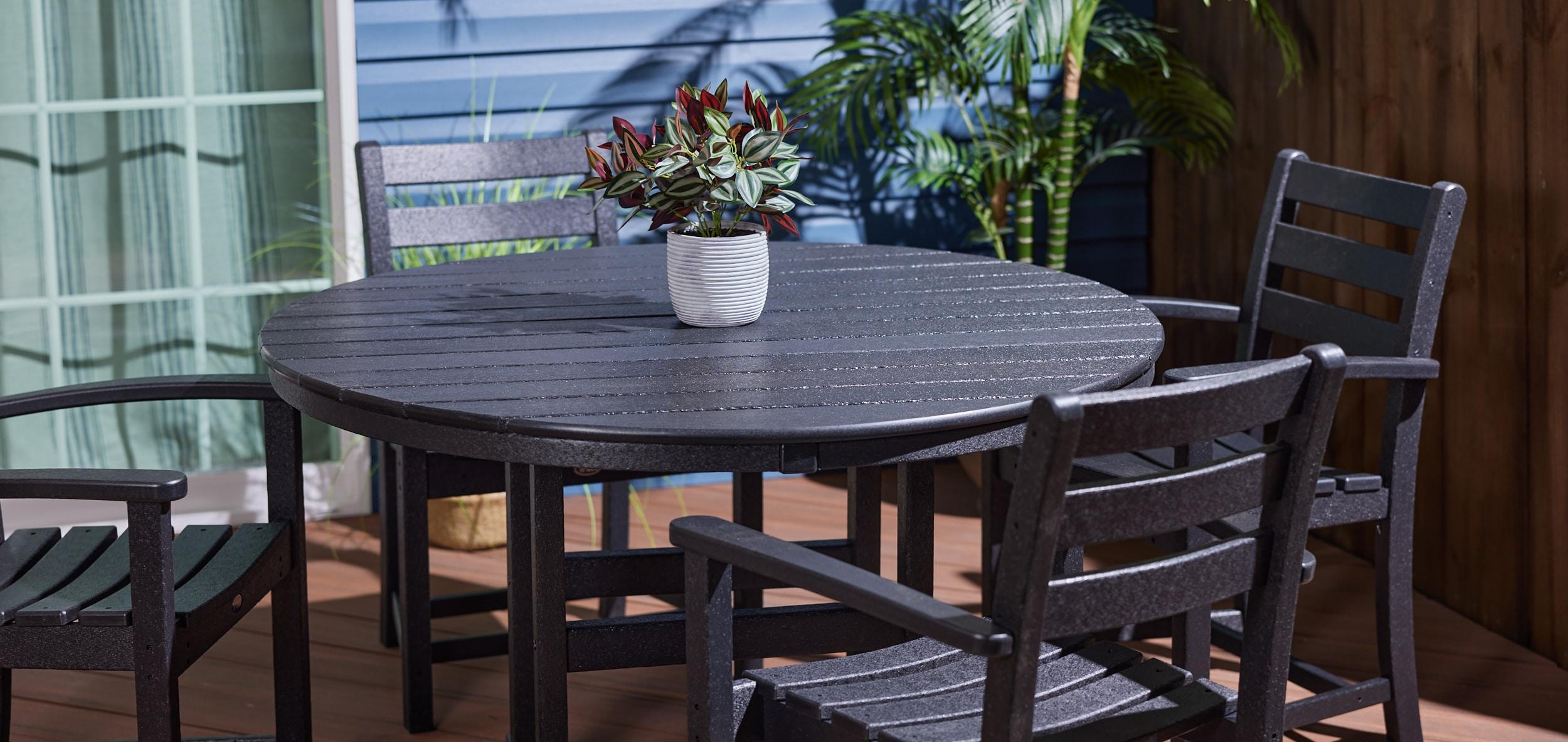 Monterey Bay 5-Piece Round Dining Set