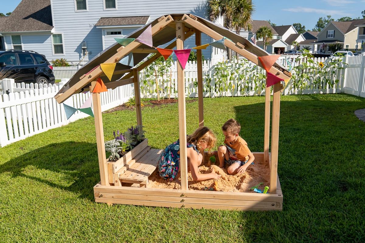 Dig n Play Wooden Sandbox Playhouse with Bench & Flower Planter, Outdoor Sand Pit for Kids