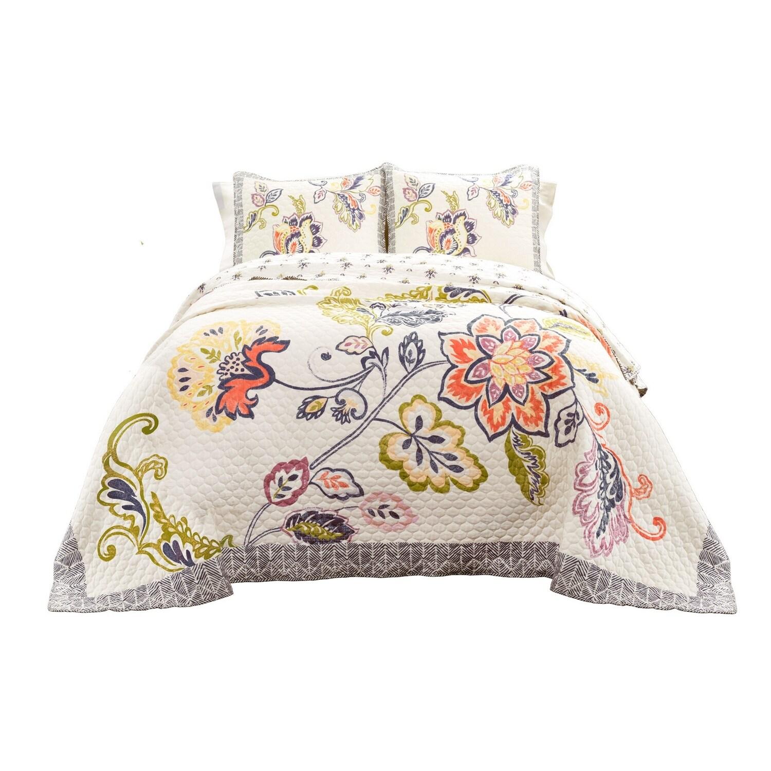 Lush Decor Aster Reversible Traditional 3 Piece Quilt Set
