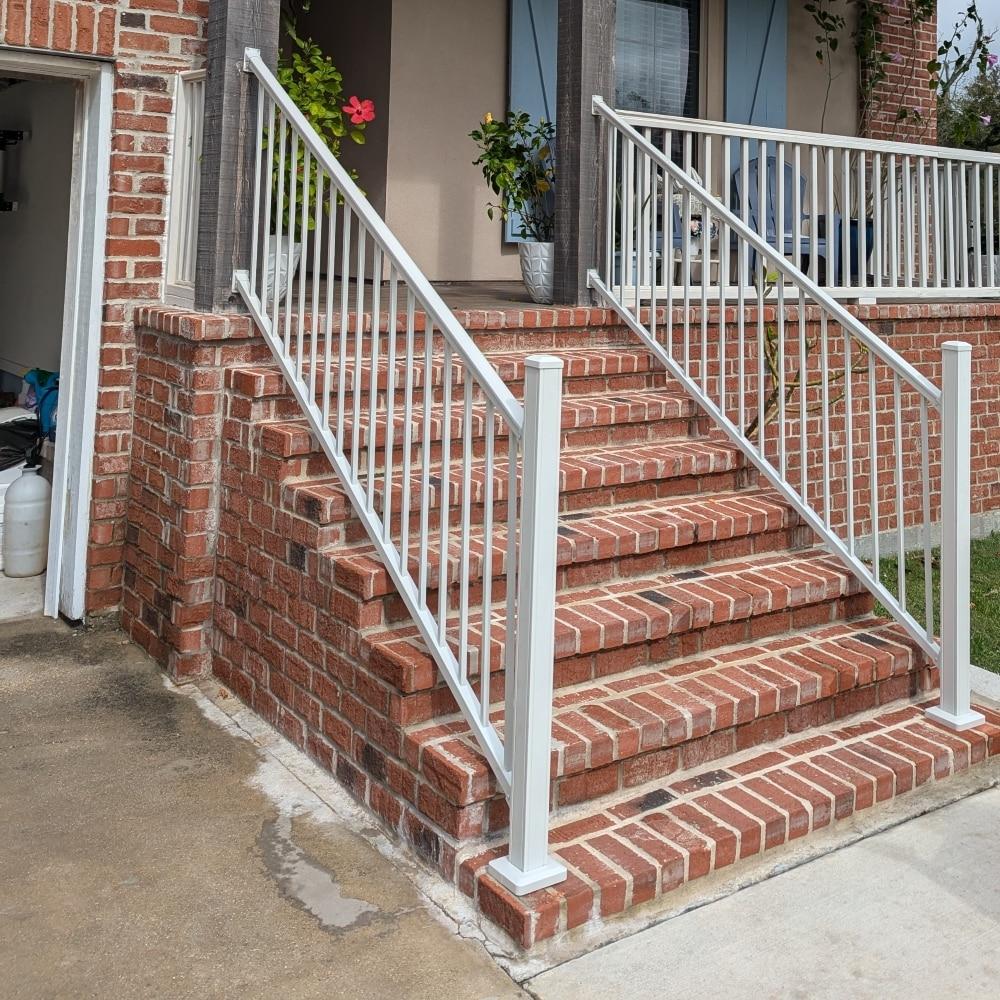 Weatherables Stanford 6-ft x 36-in Textured White Aluminum Deck Stair Rail Kit