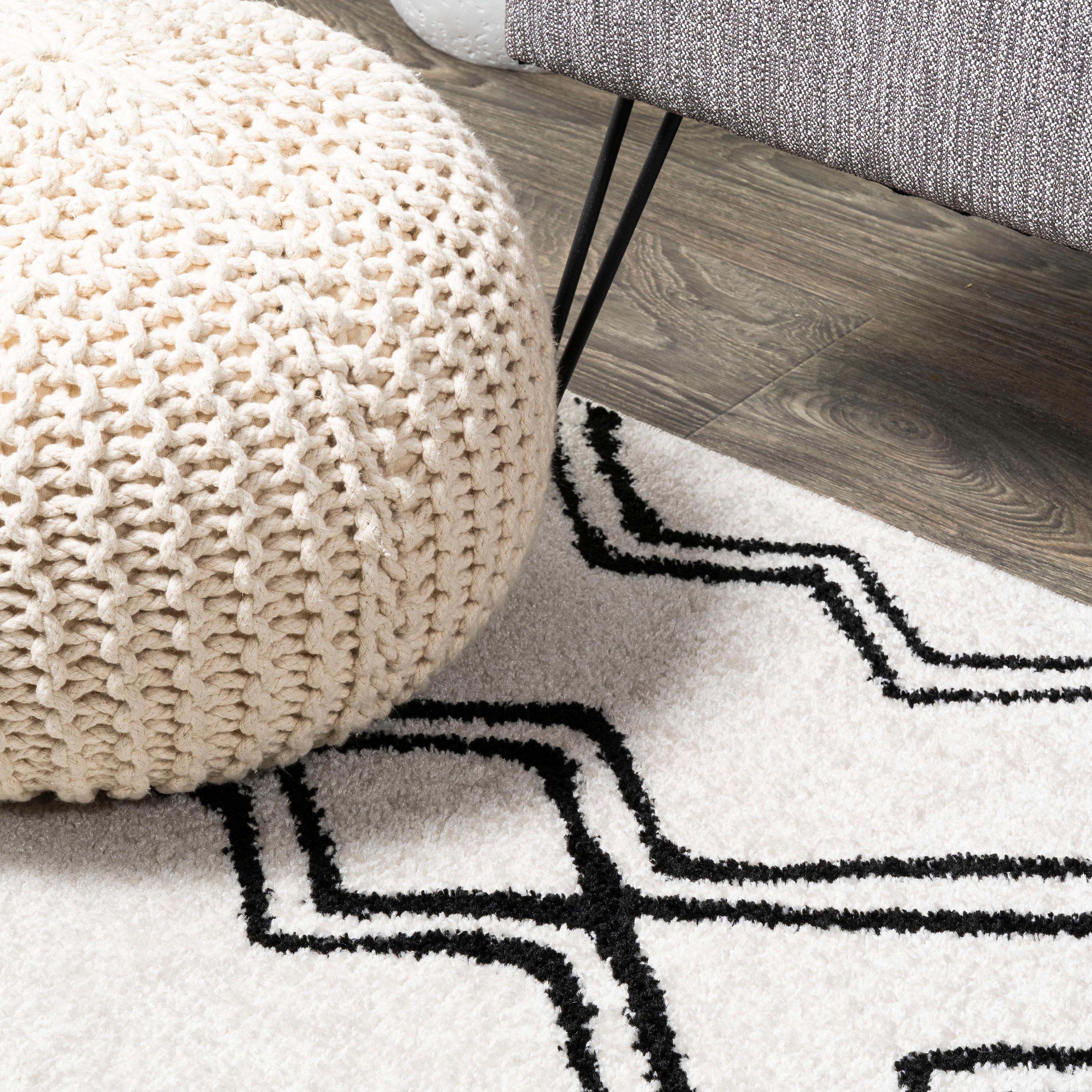 5'x8' Deia Moroccan Style Diamond Shag Area Rug, White/Black - JONATHAN Y