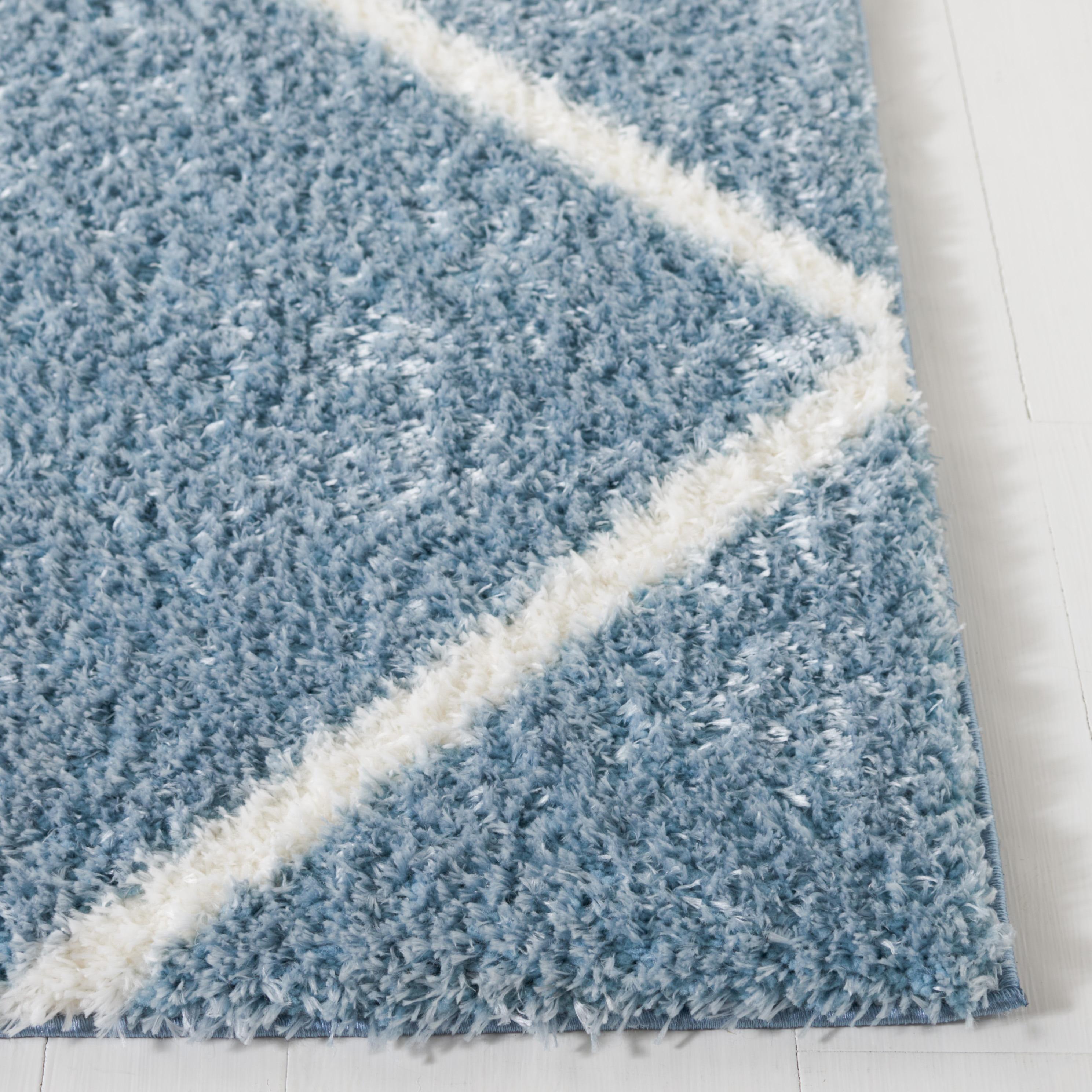 Tahoe Shag THO676 Power Loomed Indoor Accent Rug - Blue/White - 4'x6' - Safavieh