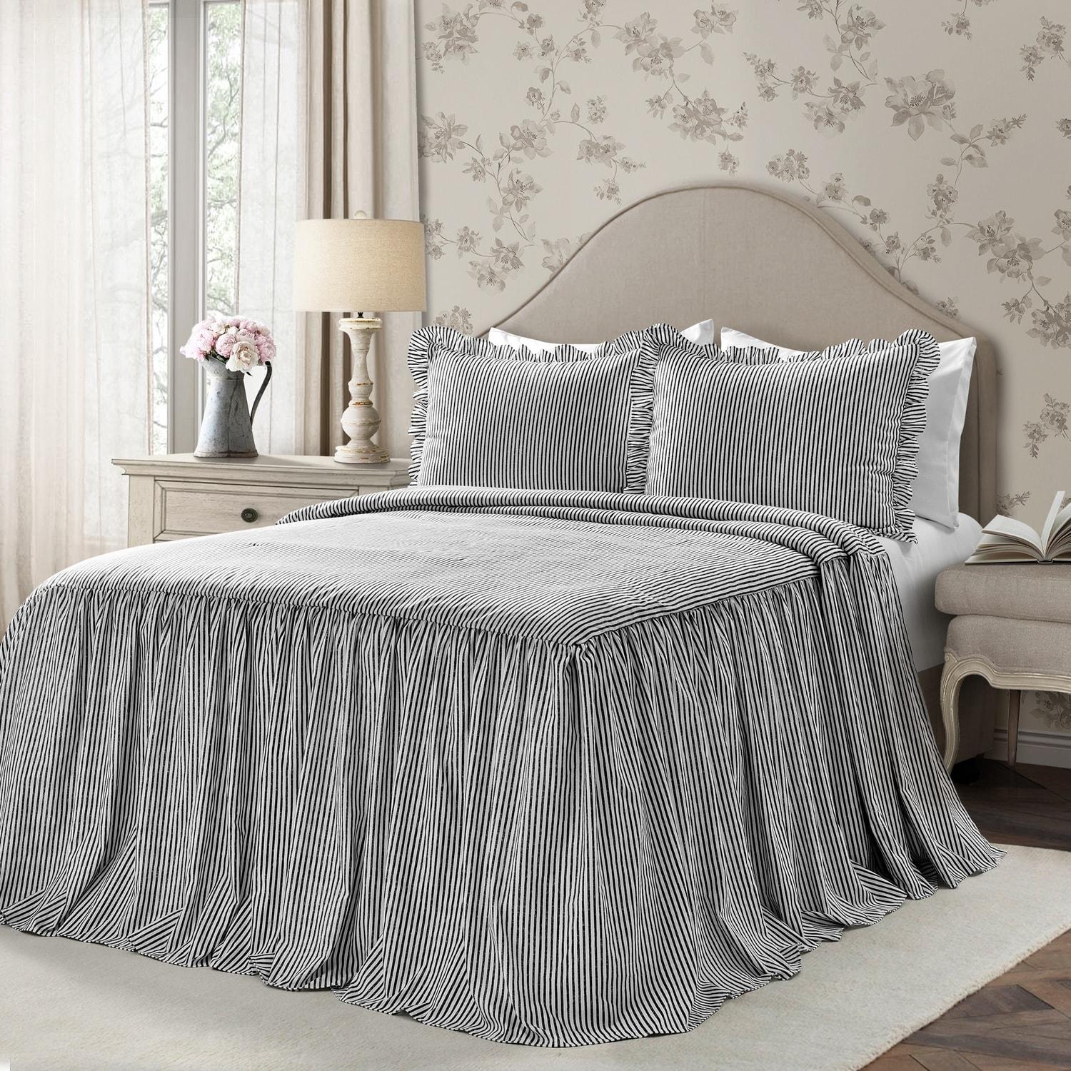 Reyna Microfiber Reversible 3 Piece Bedspread Set