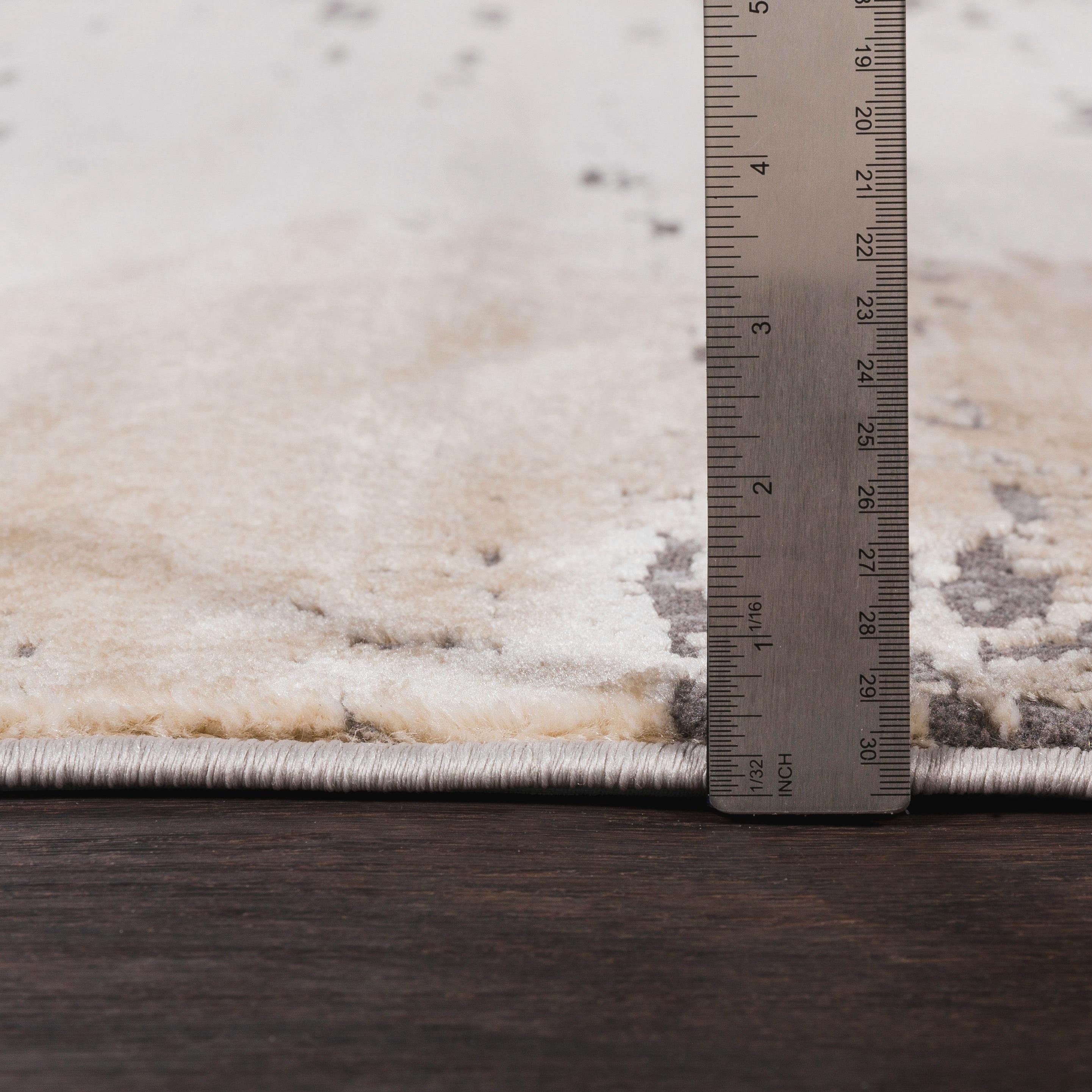 Reversible Gray Rectangular 63"x91" Stain-Resistant Wool-Blend Rug