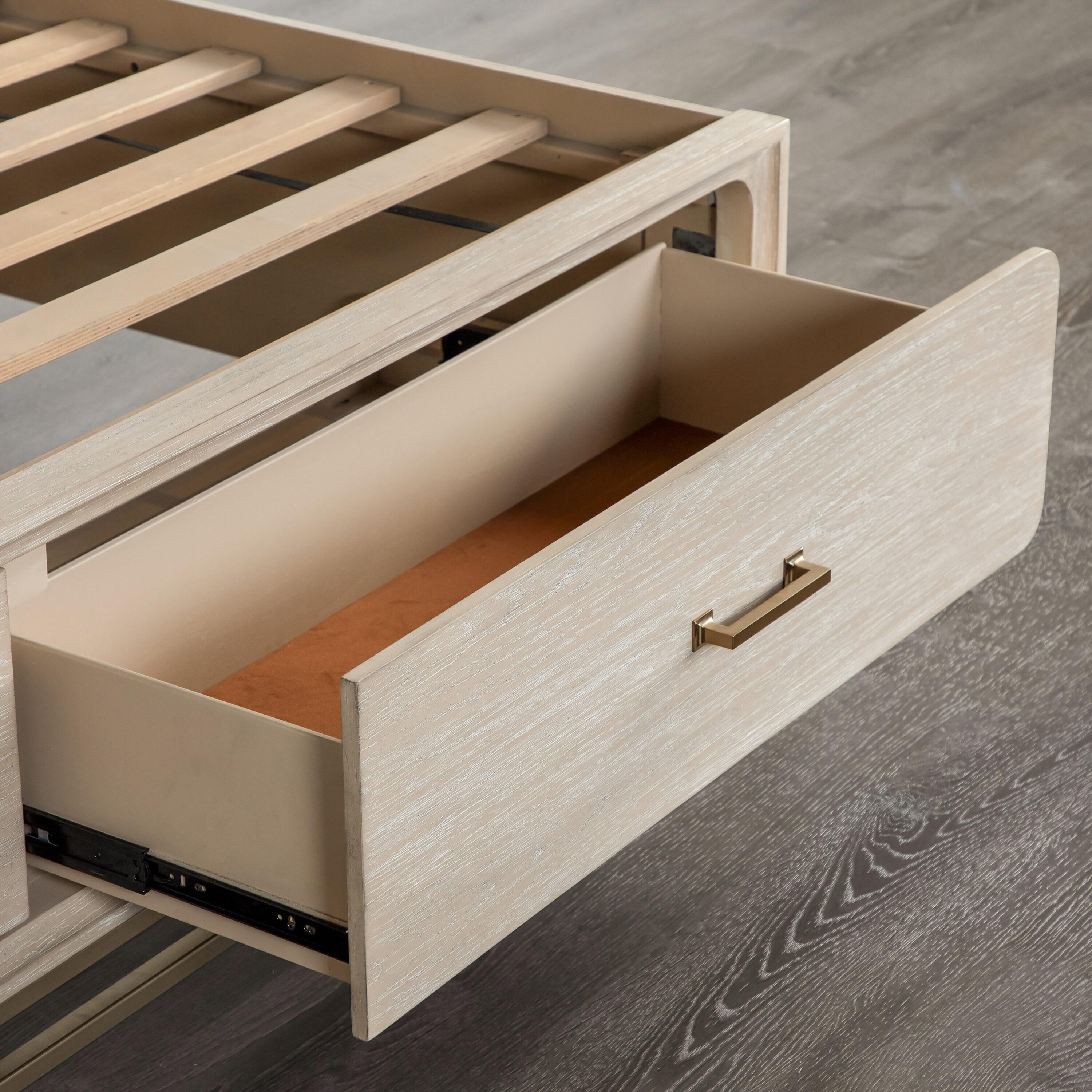 HOMES: Inside + Out 3pc Queen Neovesi Platform Bedroom Set Boho with 2 Nightstands Oak