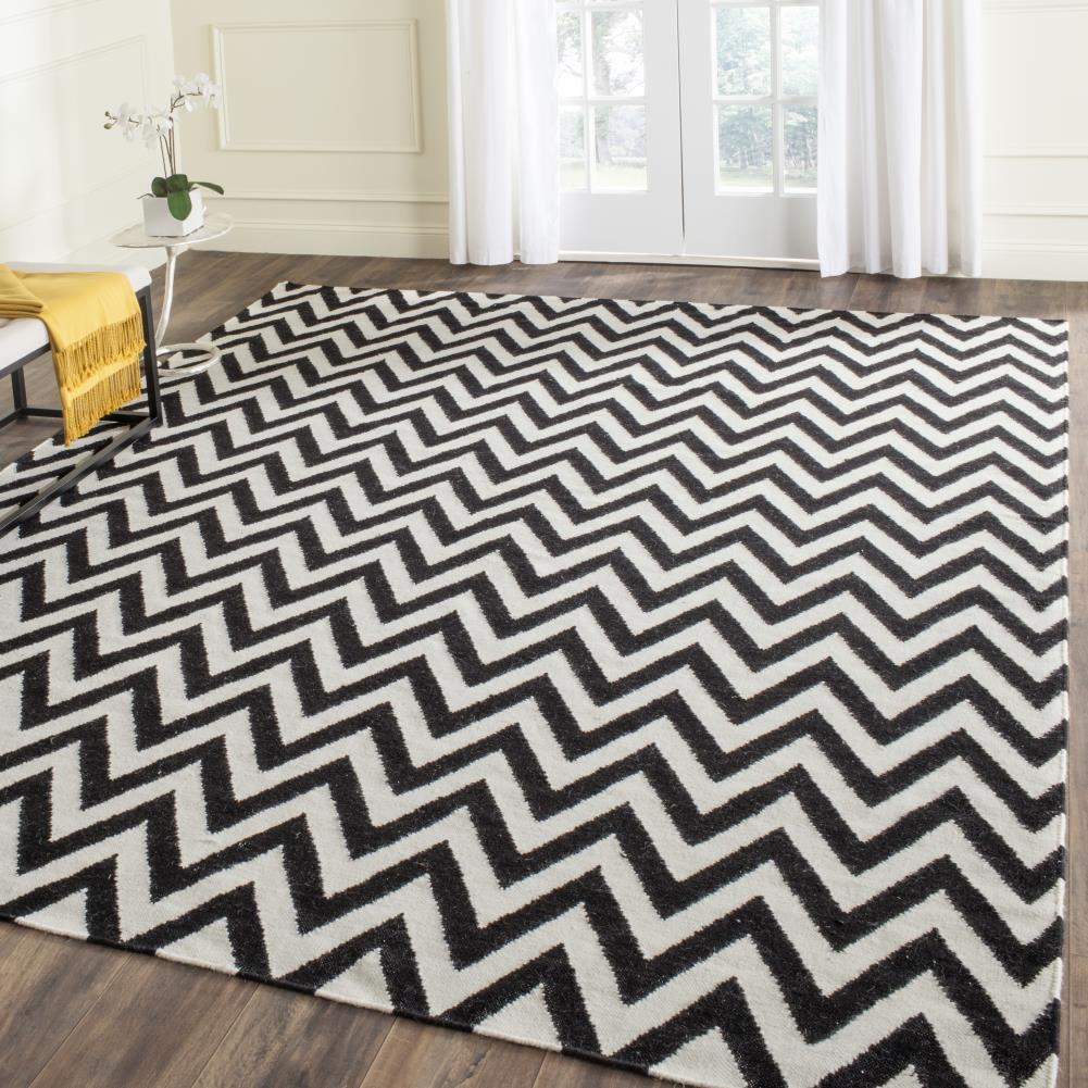 SAFAVIEH Dhurrie Bentley Chevron Zigzag Wool Area Rug, Black/Ivory, 8' x 8' Square