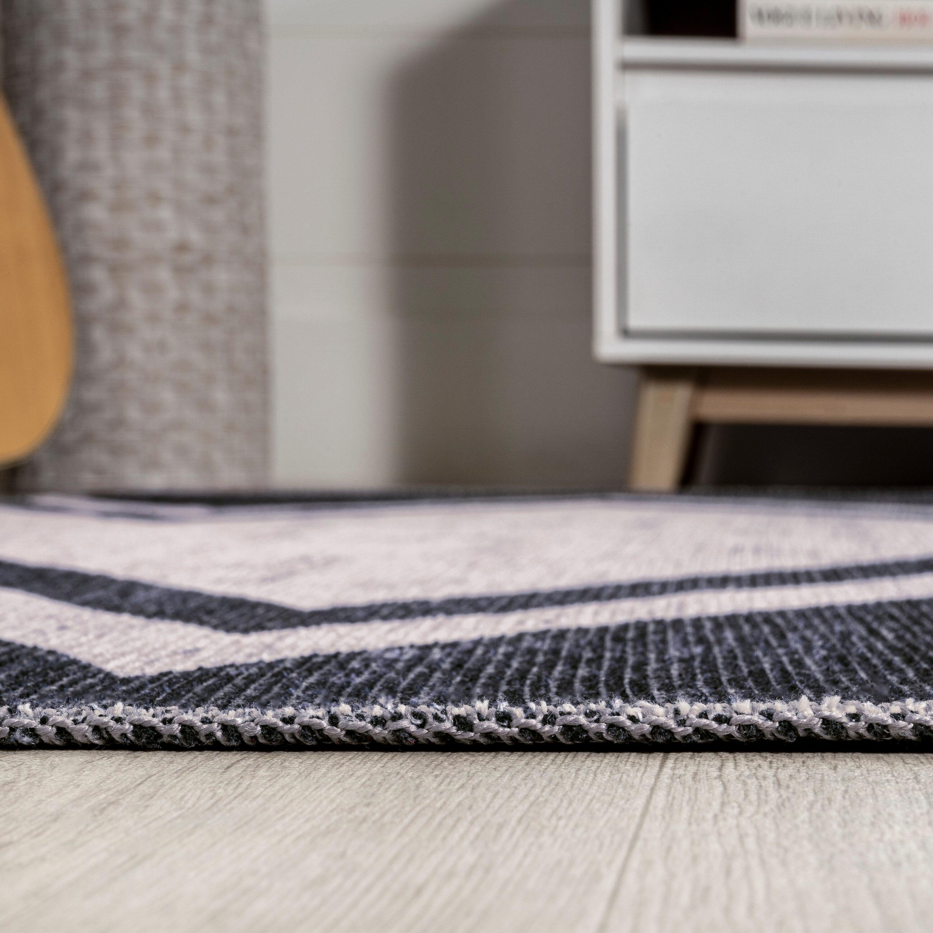 3' x 5' Siksak Modern Chevron Border Machine-Washable Area Rug, Ivory/Black - JONATHAN Y