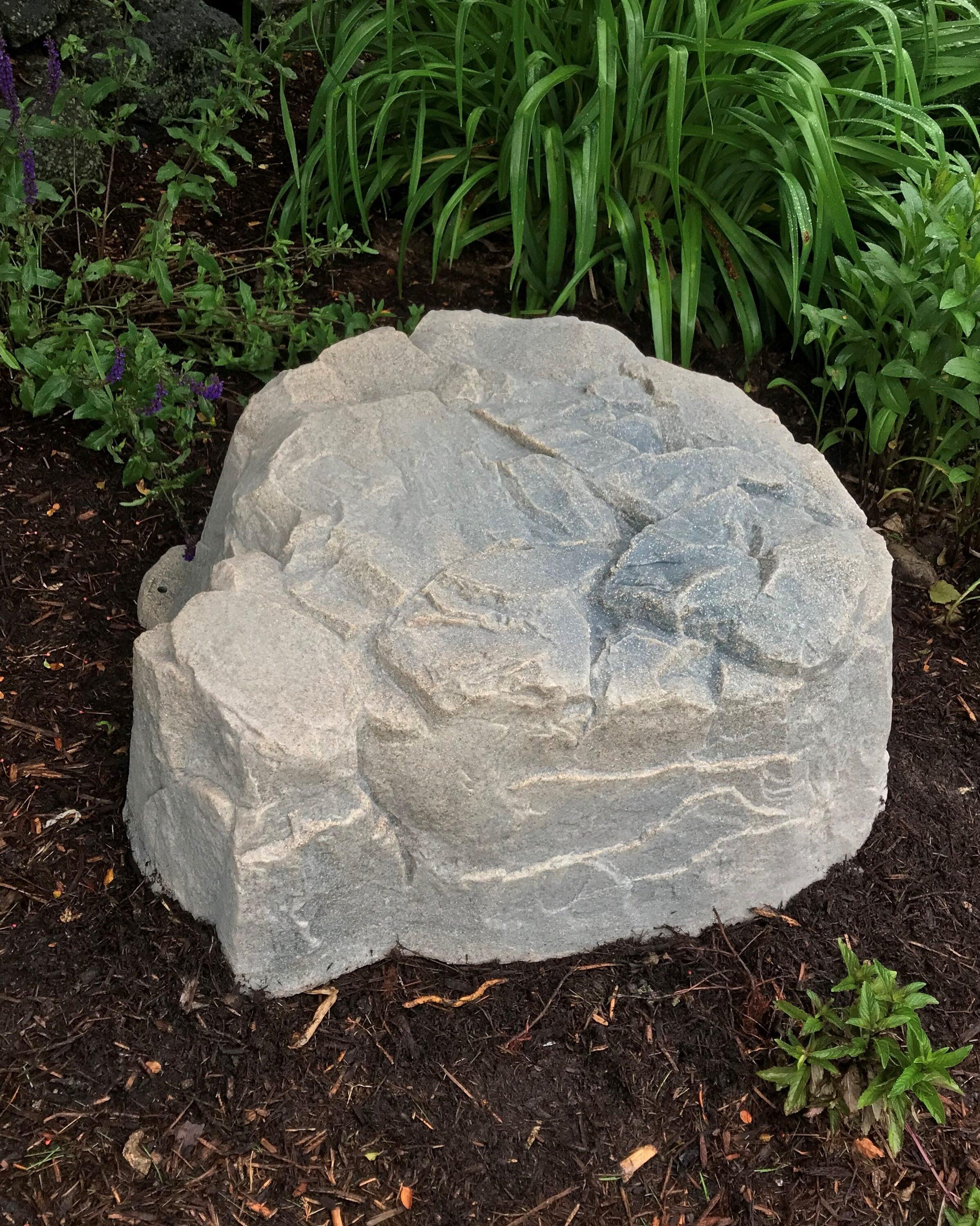 DekoRRa 111-FS Artificial Rock Fieldstone-Gray - Covers Septic Lids Up To 14in High