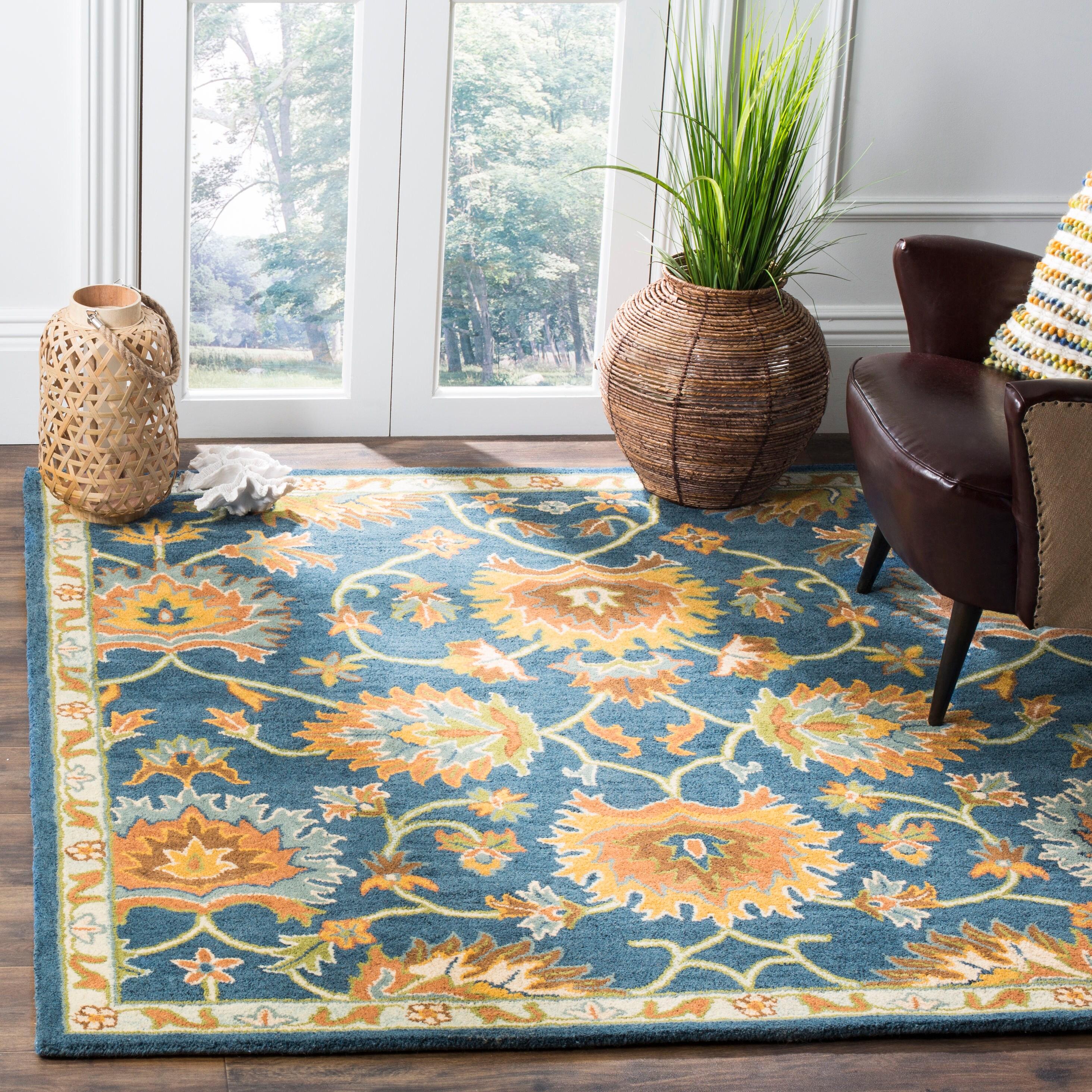 SAFAVIEH Heritage Sharla Floral Wool Area Rug, Navy, 5' x 8'