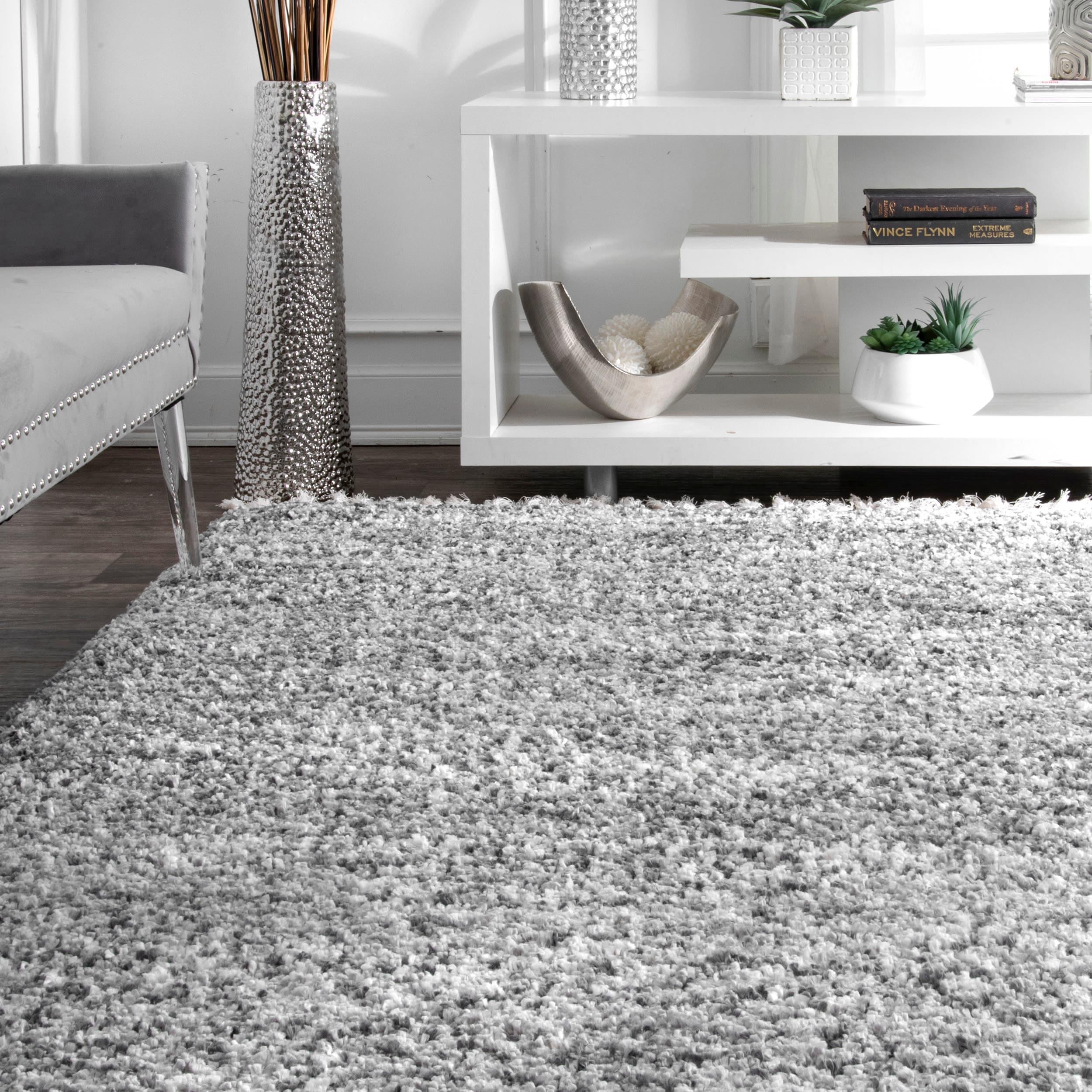 Nuloom Brooke Solid 2x3 Accent Shag Indoor Area Rug for Living Room Bedroom Dining Room Nursery Entryway, Grey/Ivory