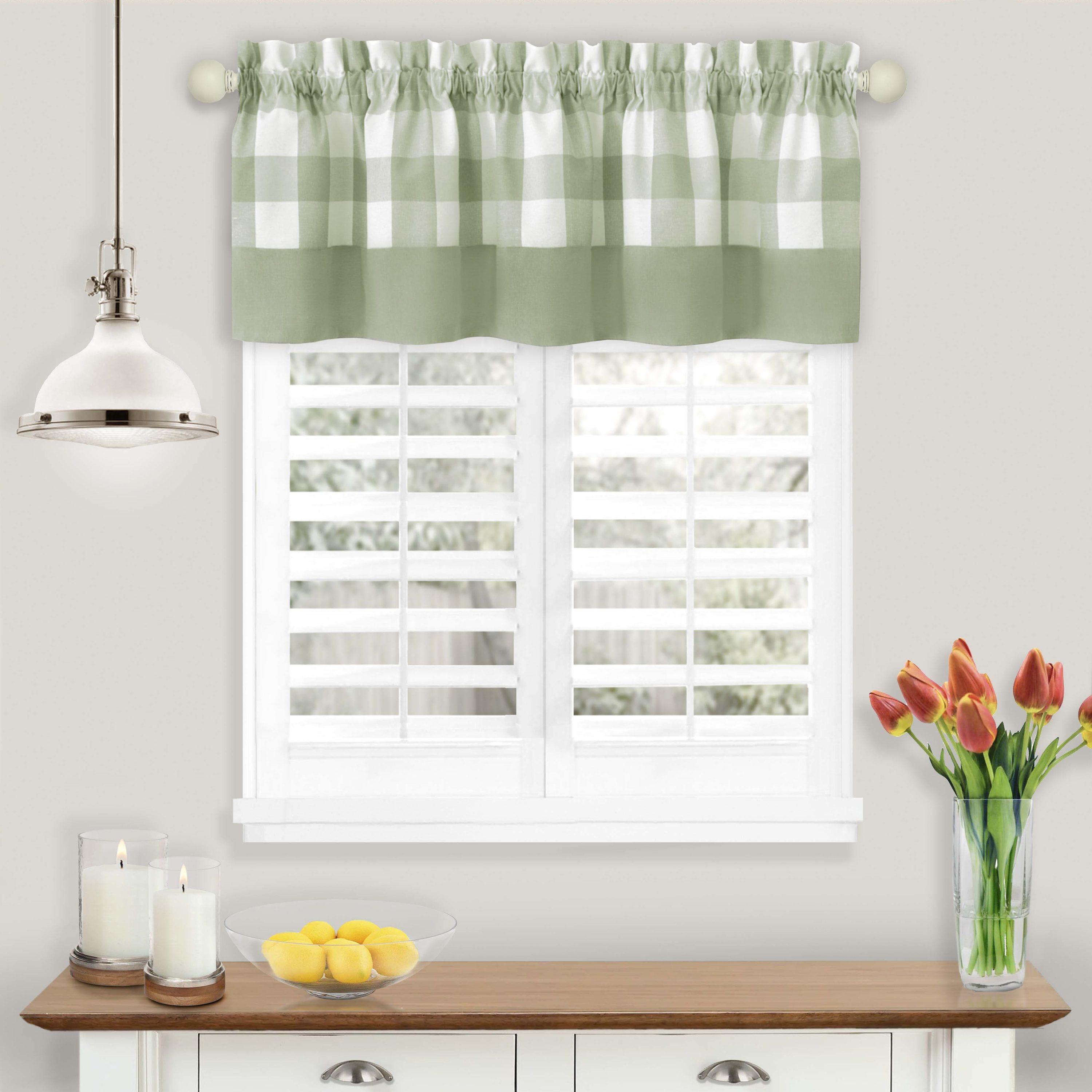 Achim Hunter Indoor Polyester/Cotton Light Filtering Checkered Valance, Apple Green, 58-in W x 14-in L