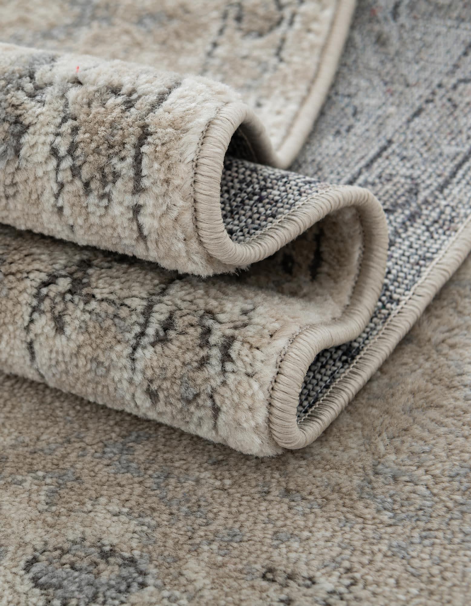 Unique Loom Portland Collection Area Rug - Central (5' 3" Octagon Ivory/Gray)