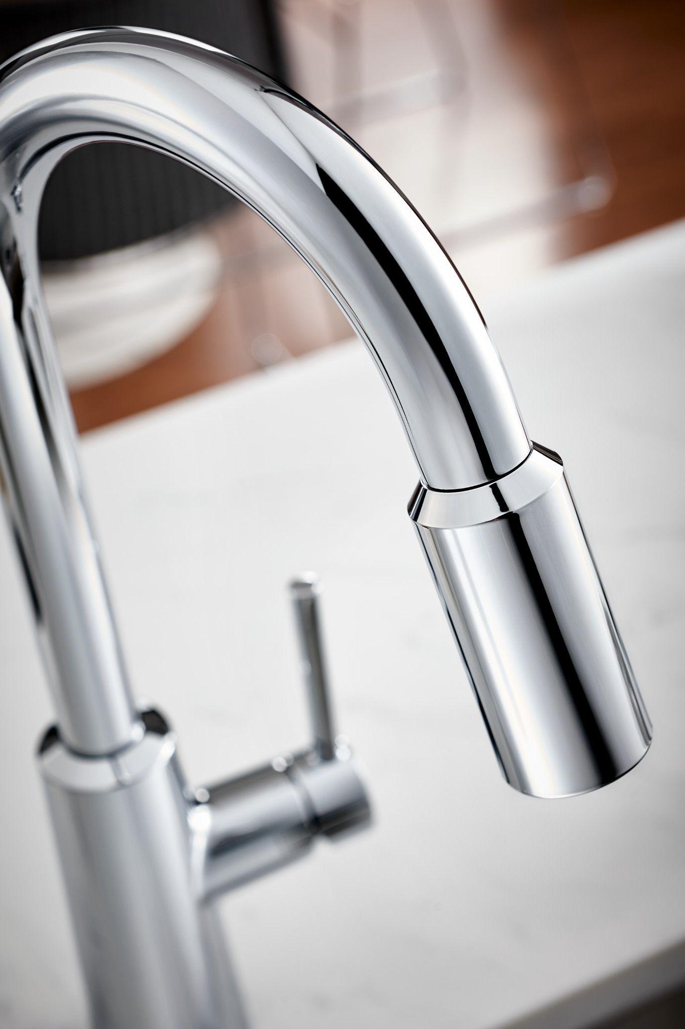 Moen Nori One Handle Chrome Pull-Down Kitchen Faucet