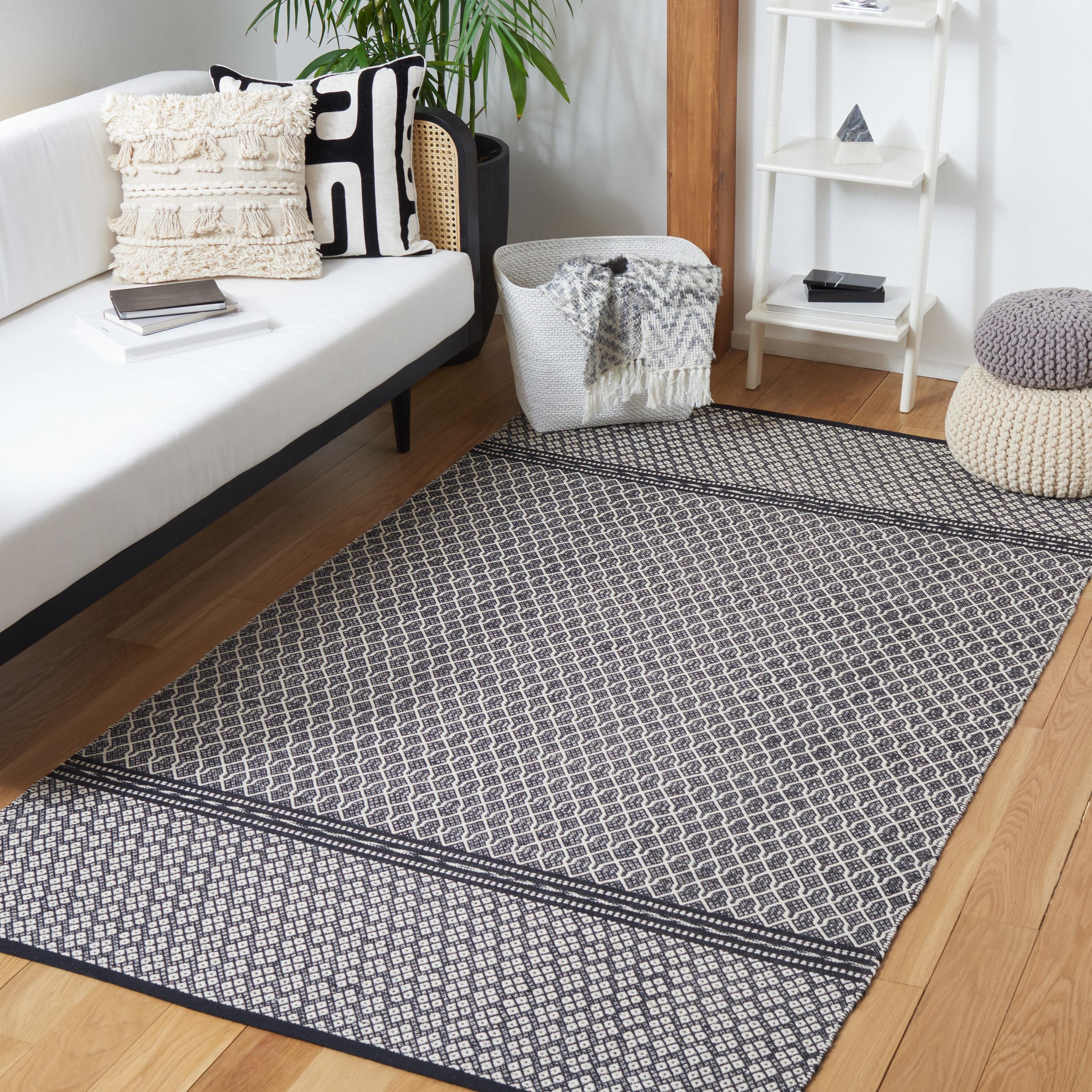 Kilim KLM703 Hand Woven Area Rug - Black/Ivory - 8'x10' - Safavieh.