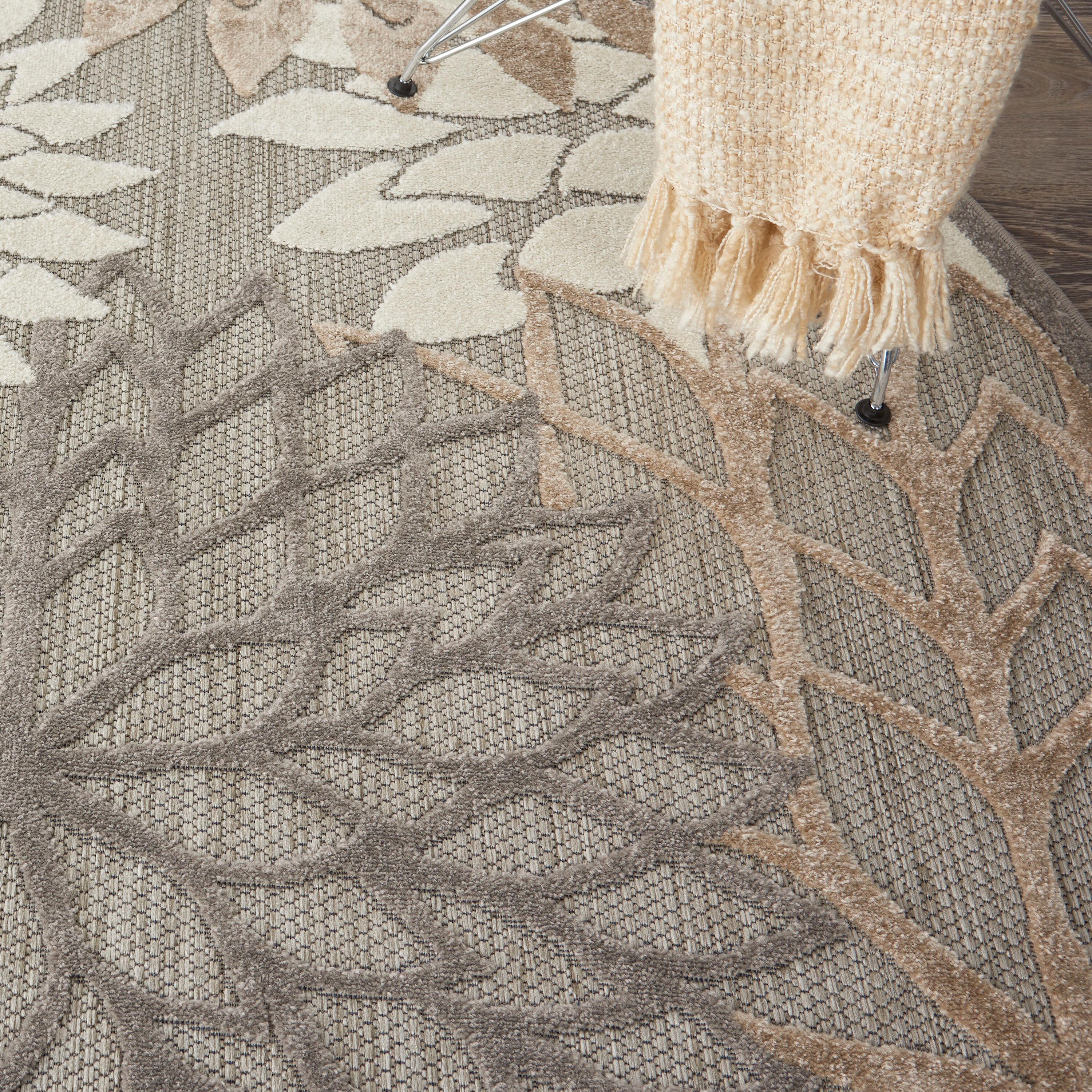 Nourison Aloha Floral Bloom Flatweave High-Low Indoor Outdoor Round Rug Natural 5'3" x 5'3"