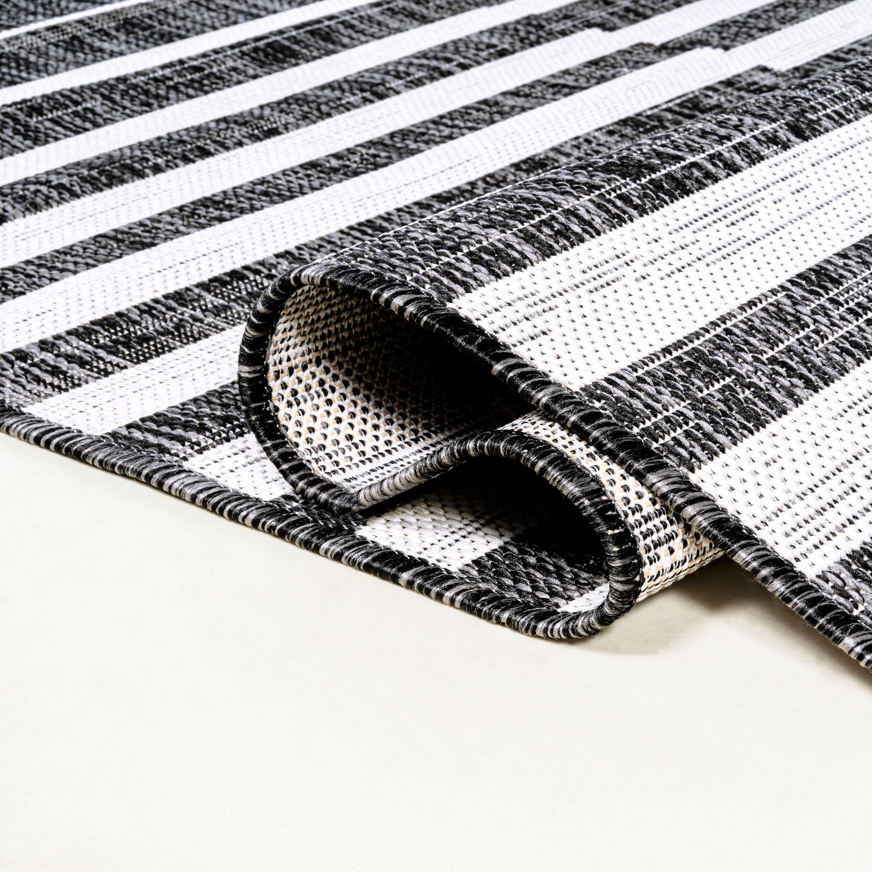 8'x10' Sukie Modern Offset Stripe Indoor/Outdoor Area Rug, Black/Ivory - JONATHAN Y