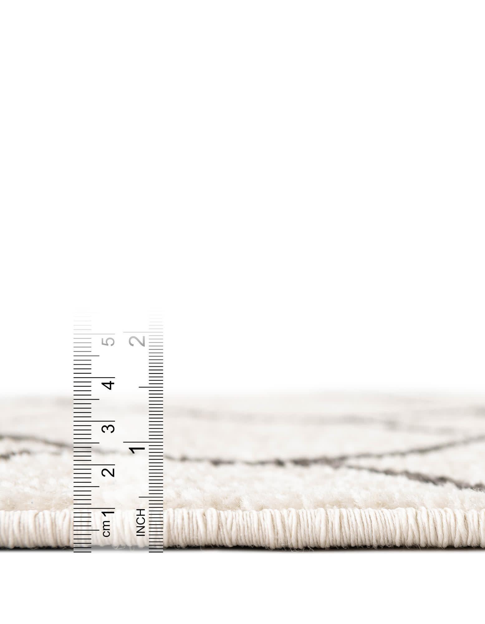 Unique Loom 3' 3 x 5' 3 Trellis Frieze Rounded Ivory Area Rug