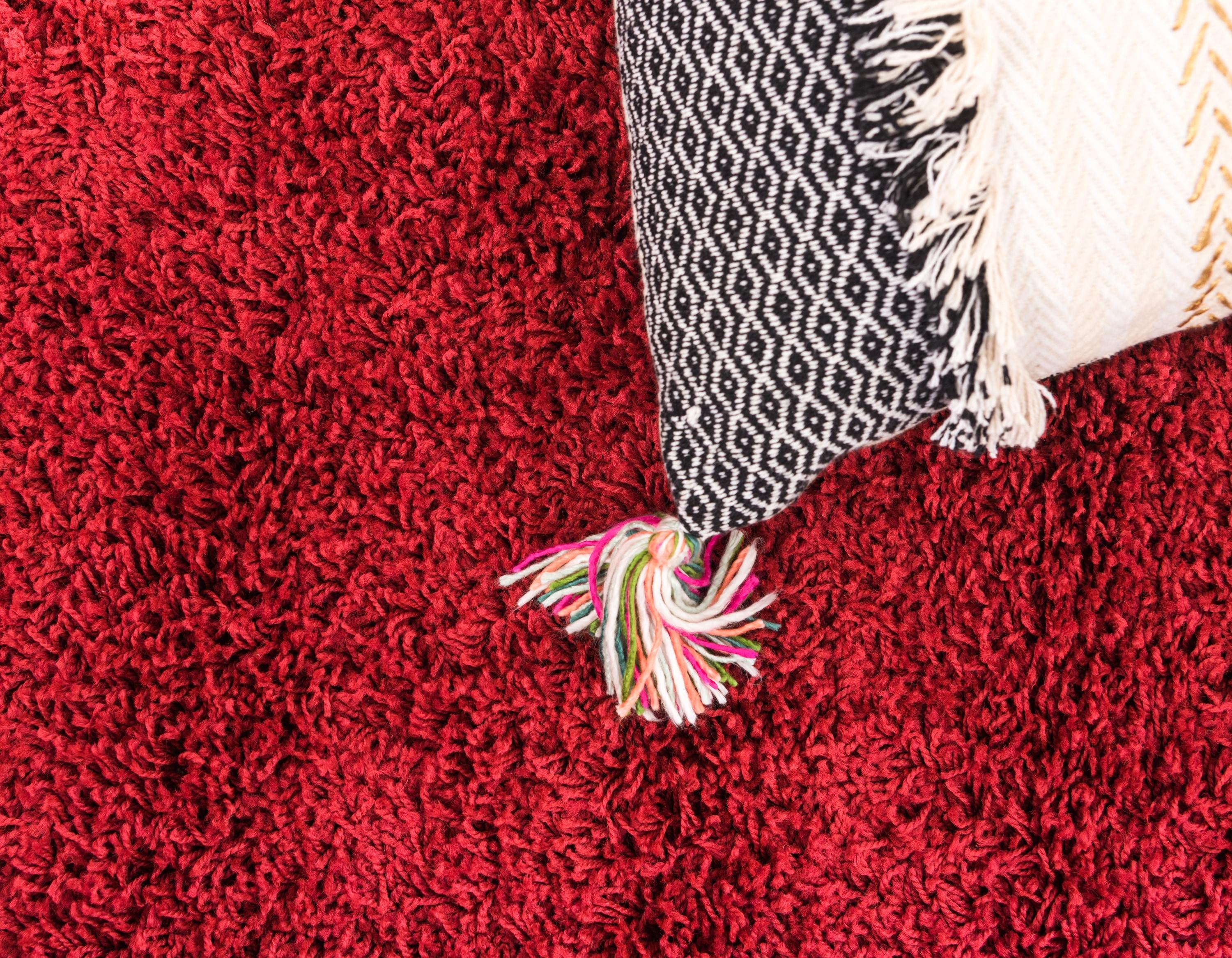 Unique Loom Solid Shag Collection Area Rug (8' Round, Cherry Red)