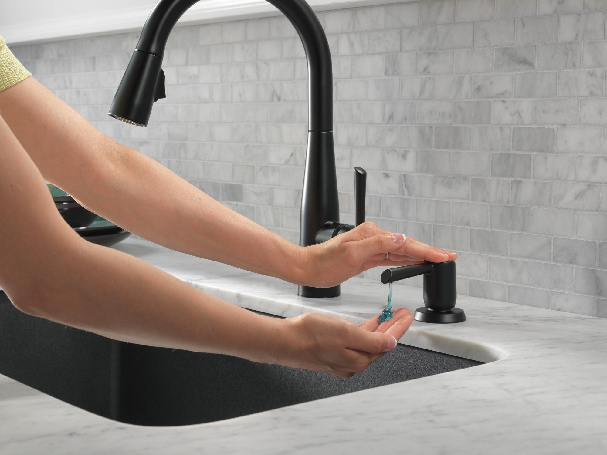 Essa Pull Down Single Handle Kitchen Faucet with MagnaTite® and Diamond Seal Technology