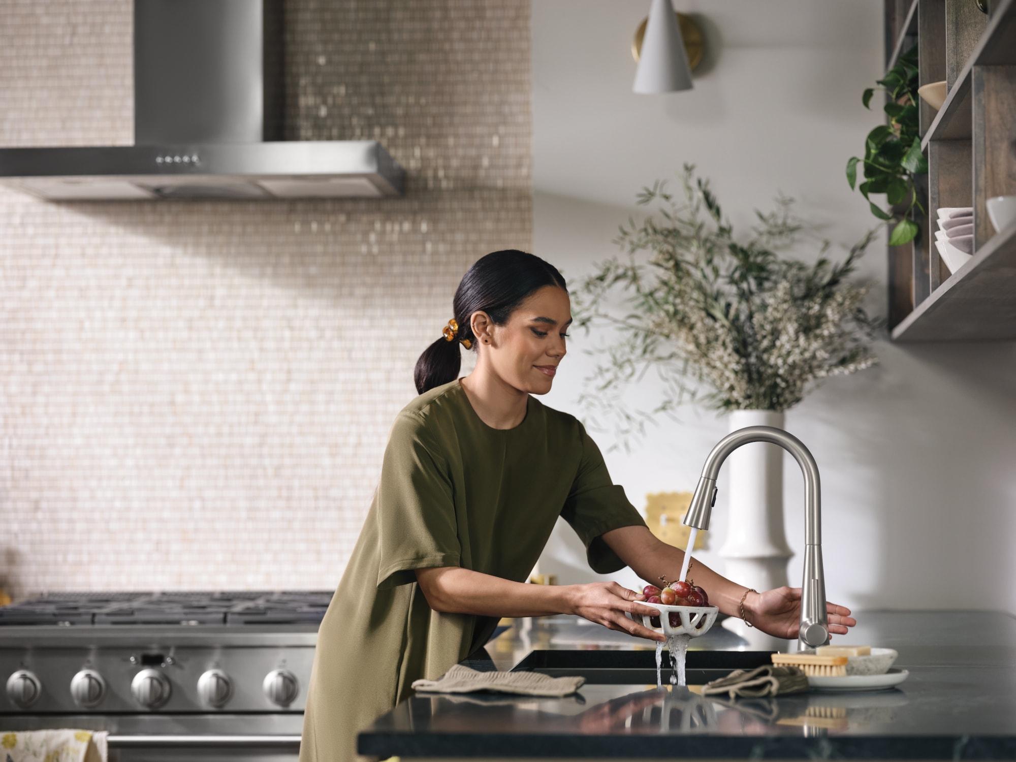 Moen Sleek MotionSense Wave Single Handle Pulldown Kitchen Faucet with Power Clean Technology