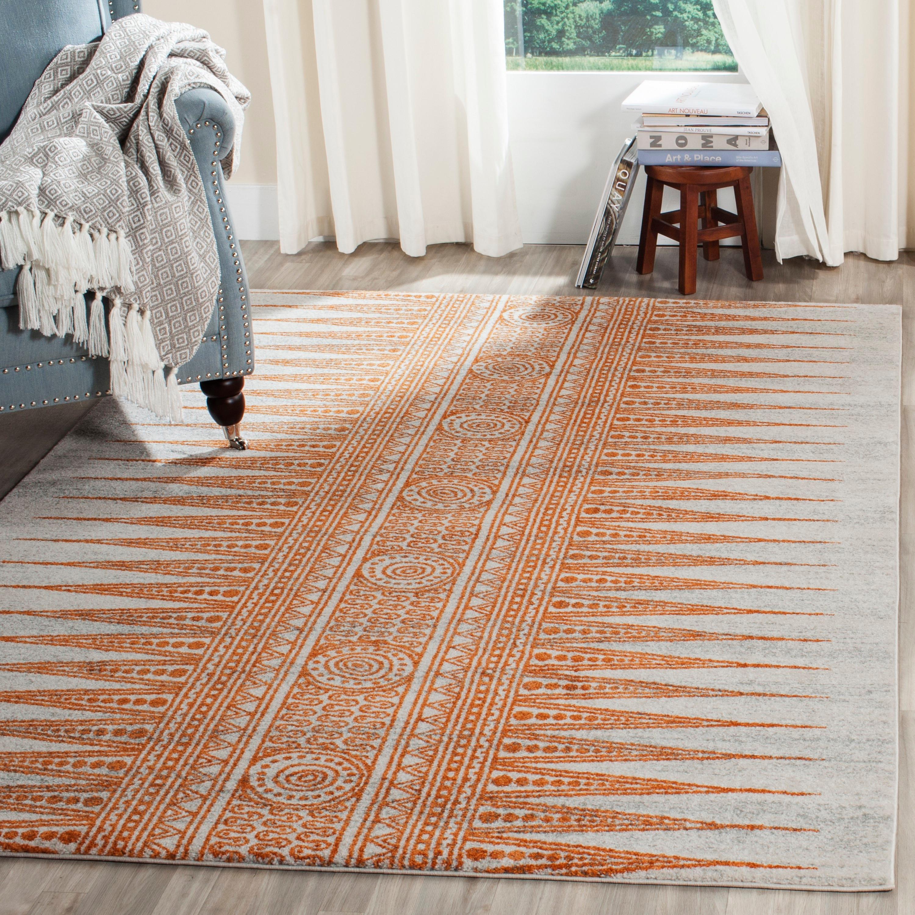 Evoke EVK226 Power Loomed Accent Rug Ivory / Orange 2'-2" X 4' - Safavieh.