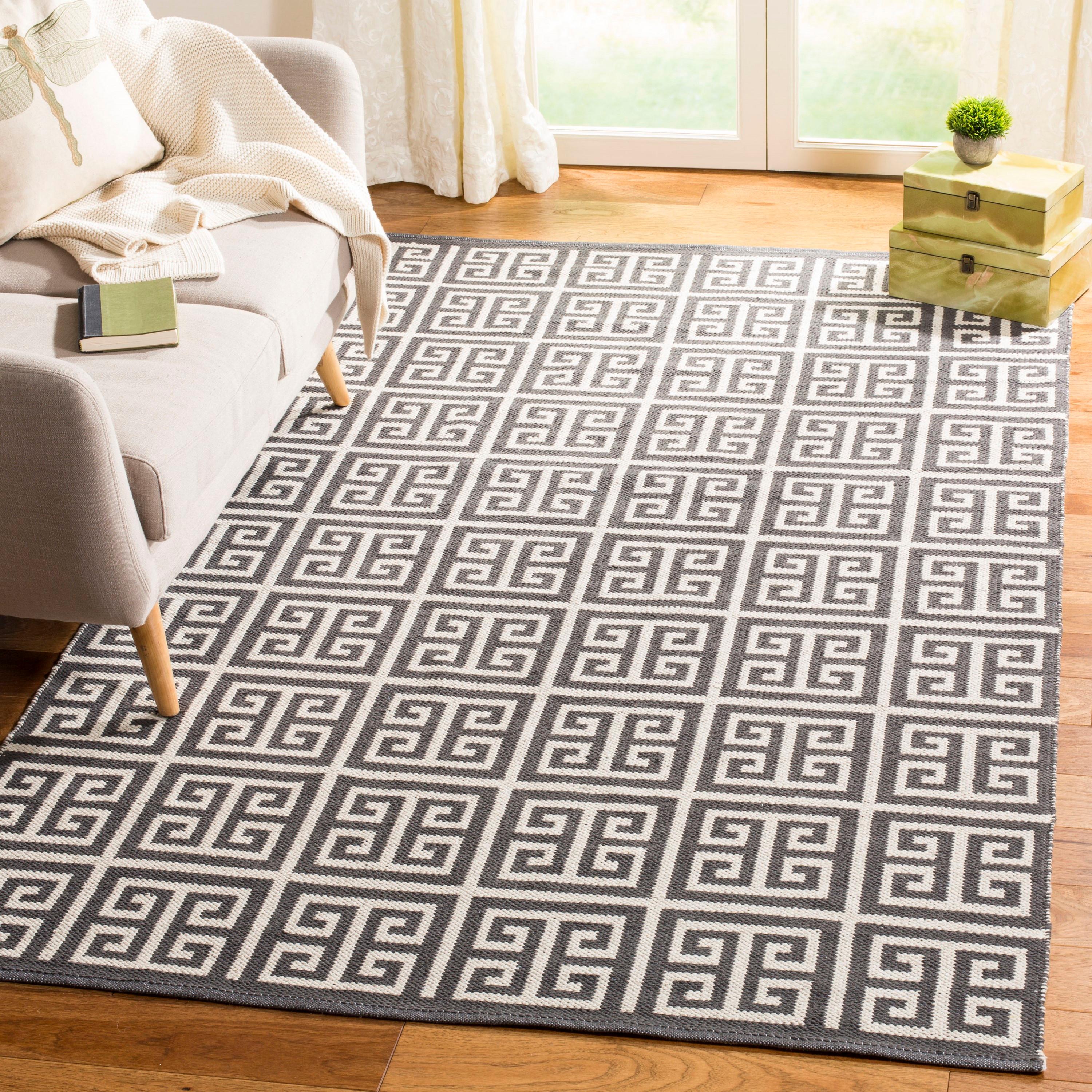 Montauk MTK724 Hand Woven Indoor Accent Rug - Dark Grey/Ivory - 2'6"x4' - Safavieh.