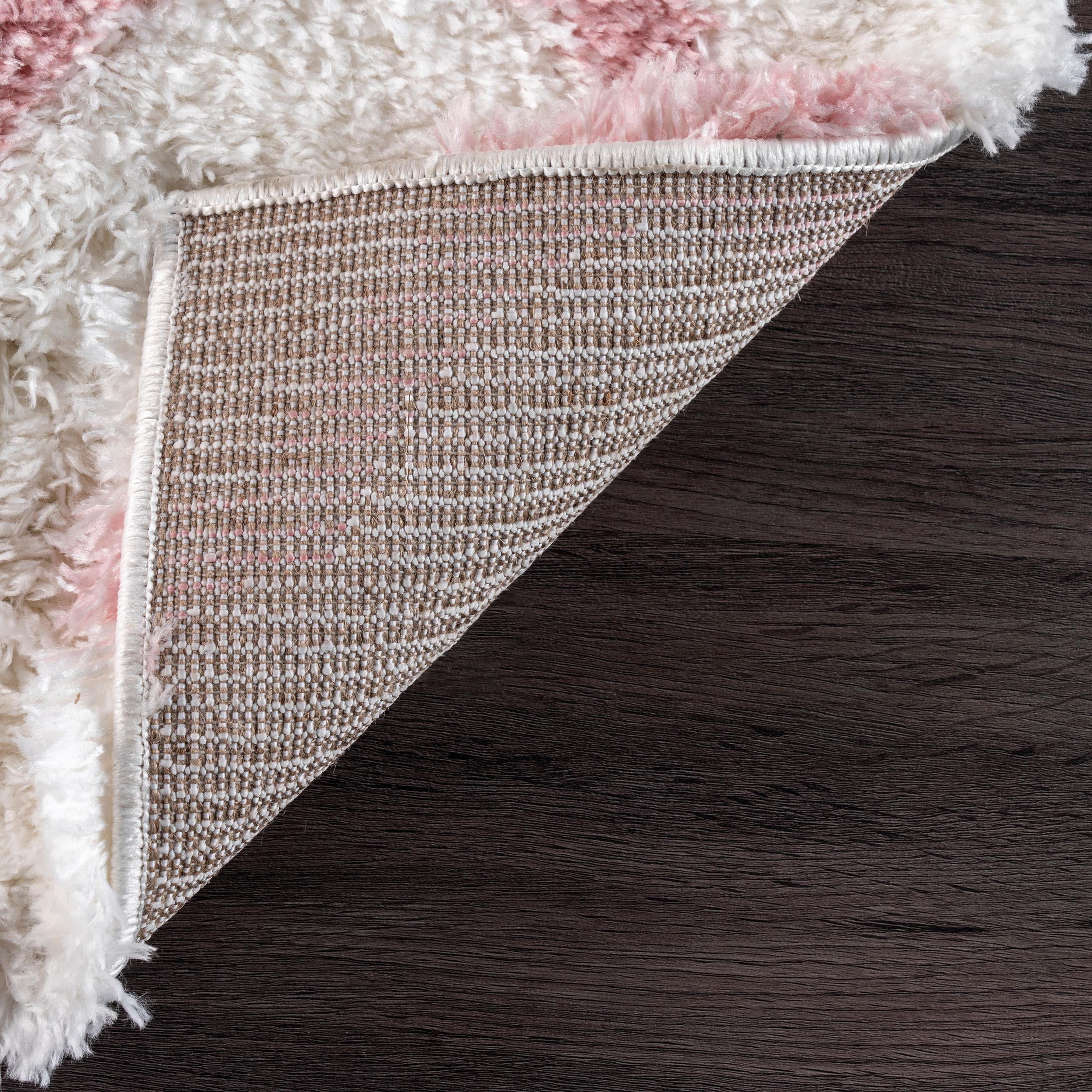 Nuloom Nelda Trellis 5x8 Shag Indoor Area Rug for Living Room Bedroom Dining Room Nursery, Baby Pink/White