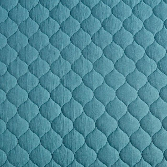 Solid Color 3 Piece Scalloped Edge Crinkle Microfiber Quilt Set