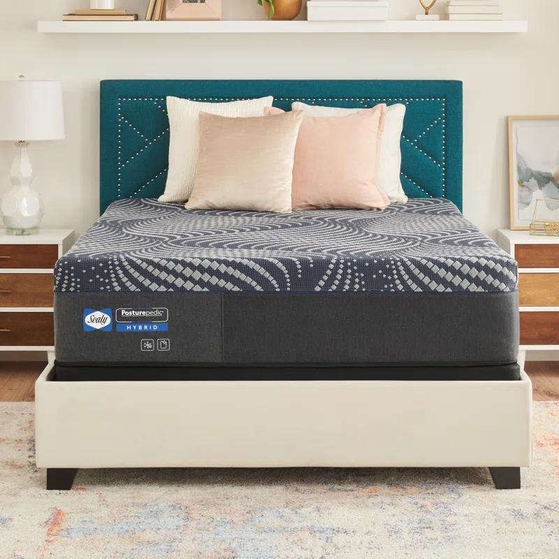 Sealy® Posturepedic Plus Brenham Hybrid Mattress (13.5"h)