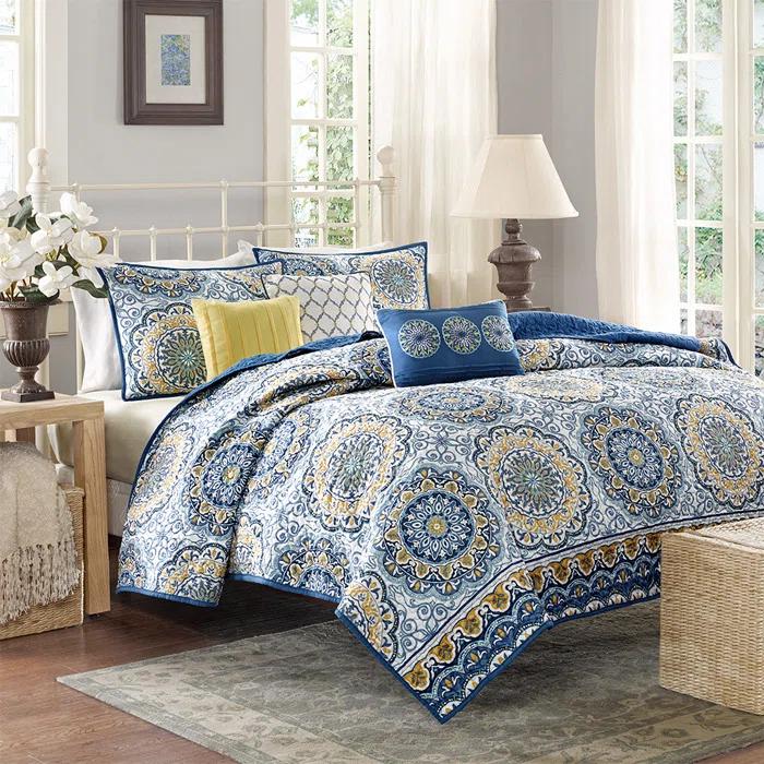 Madison Park 6 Piece Reversible Quilt Set with Throw Pillows
