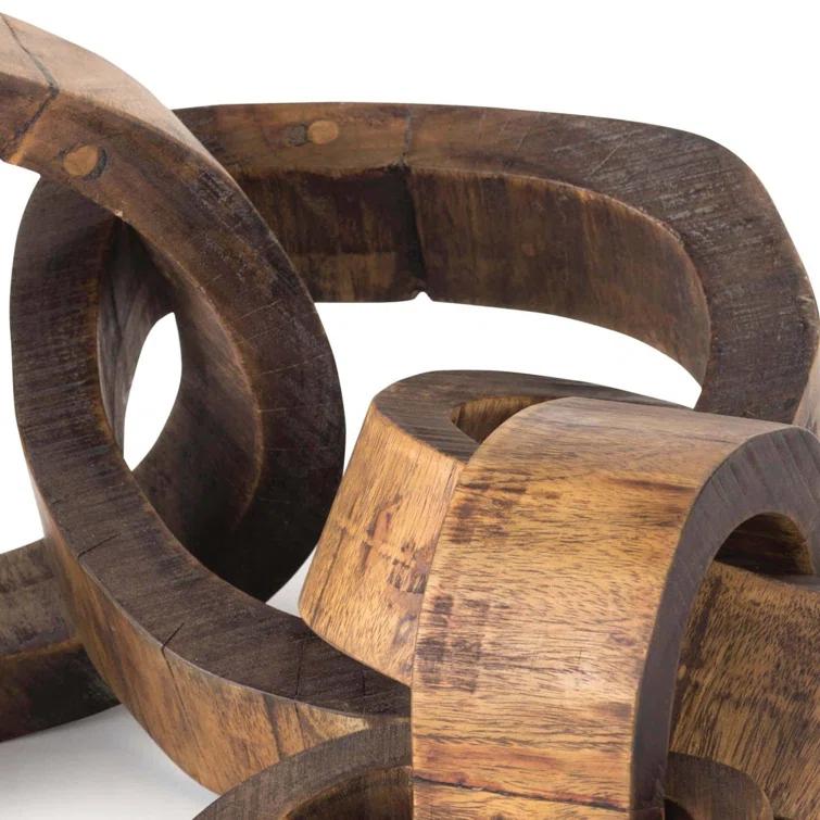 Wooden Links Centerpiece by Regina Andrew