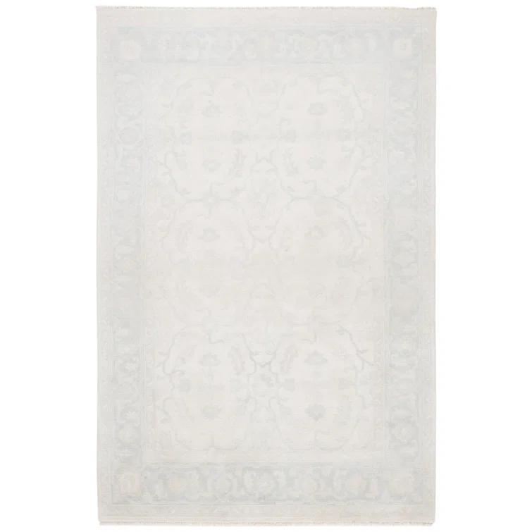 Montaigne Aged Blue 6' x 9' Hand-Knotted Wool Rug