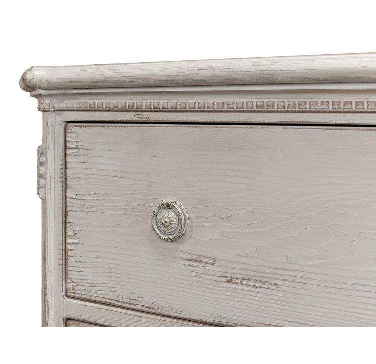 Cyprian Traditional Gray 3-Drawer Dresser